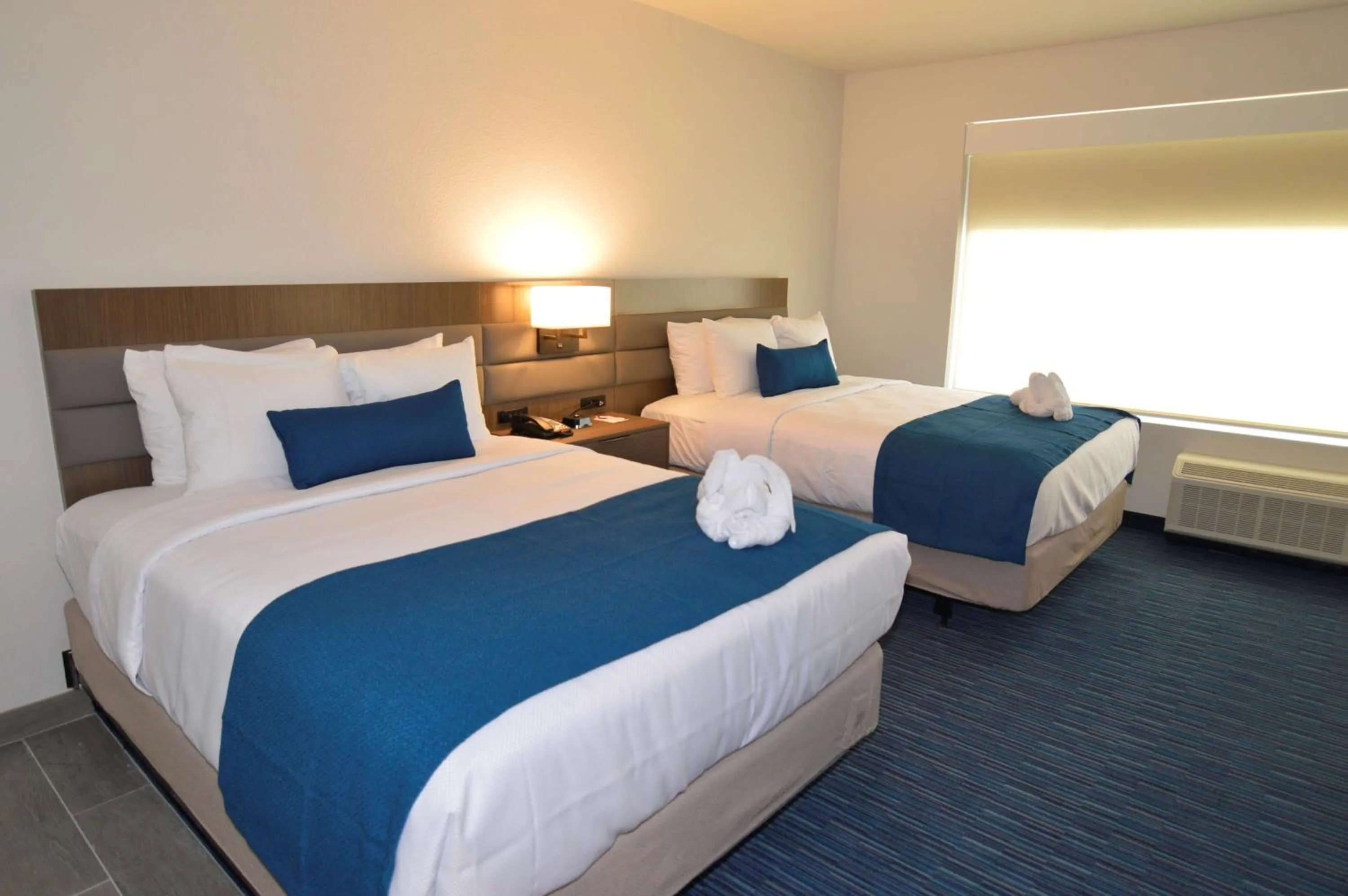 Queen Suite with Two Queen Beds and Roll-in Shower - Disability Access in Best Western Plus Executive Residency Austin