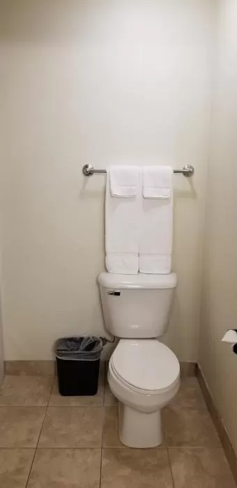 Superior King Suite - Non-Smoking in Baymont by Wyndham Harlan