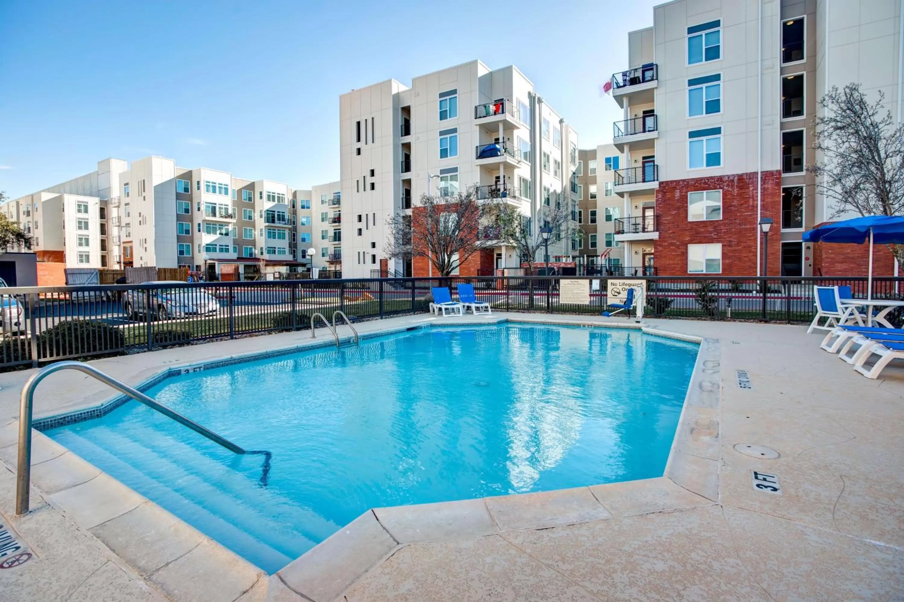 Pool view in Hampton Inn College Station-Near Texas A&M University