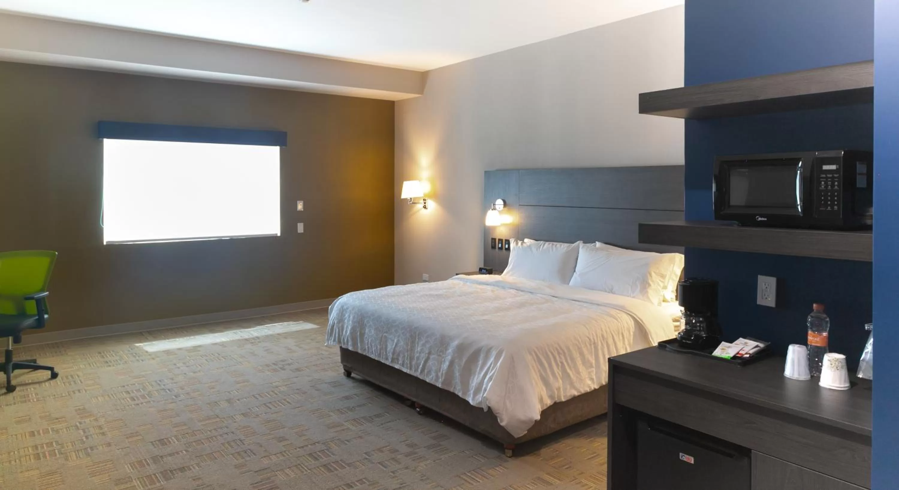 Standard King Room - Accessible in Holiday Inn Express & Suites - Tijuana Otay by IHG