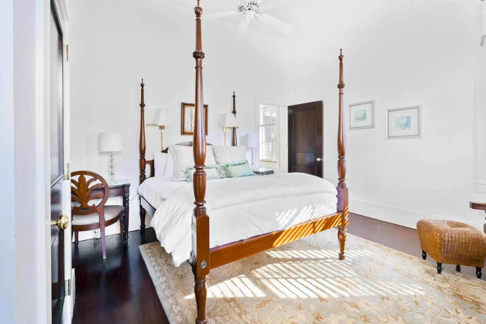 Queen Suite in Rhett House