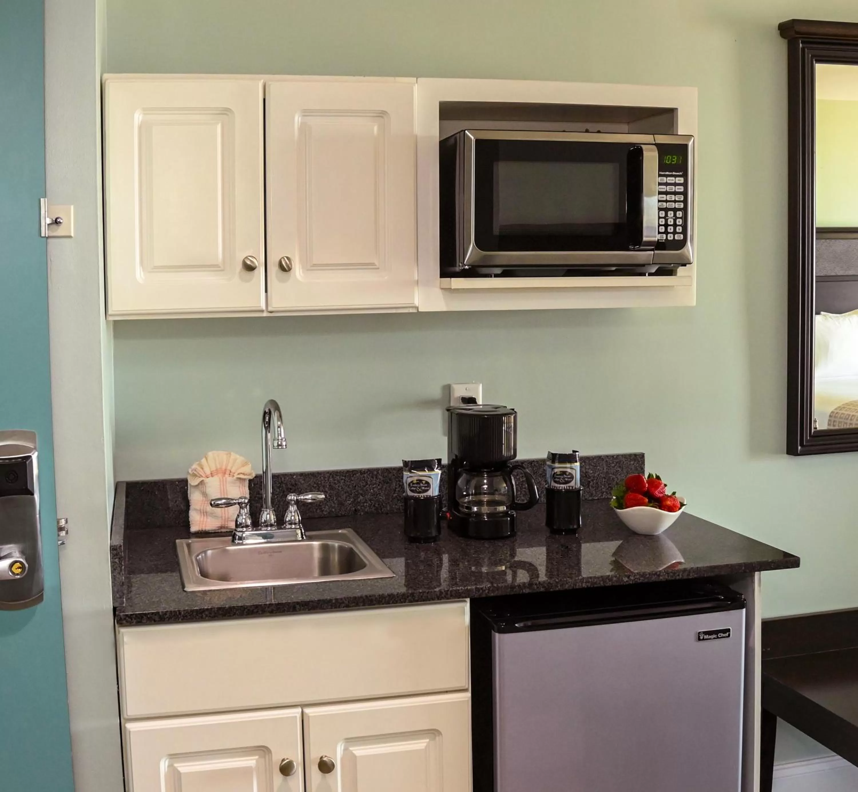 Bay View One King Bed in Park Place Hotel