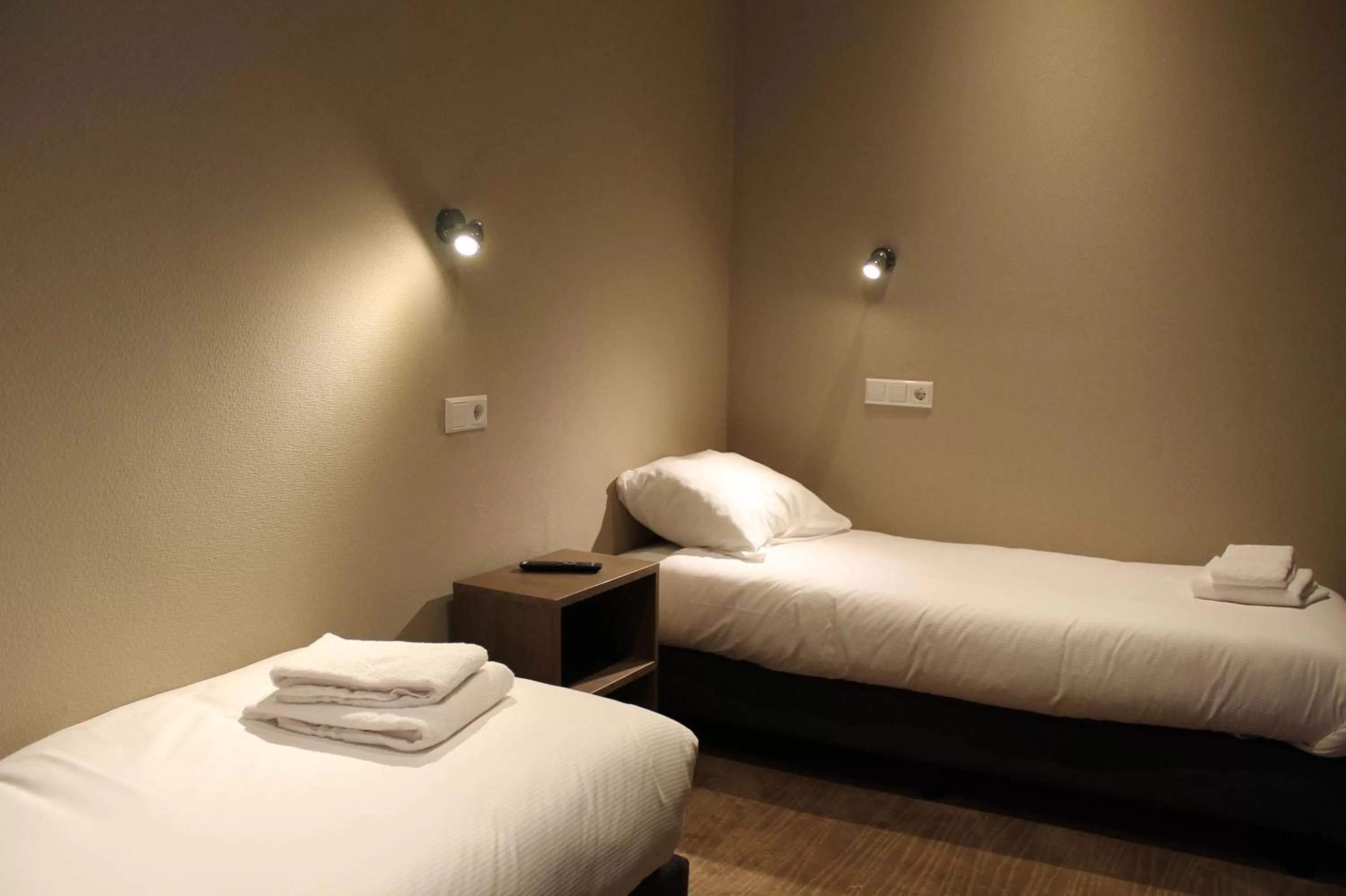 Comfort Triple Room in Blossoms City Hotel