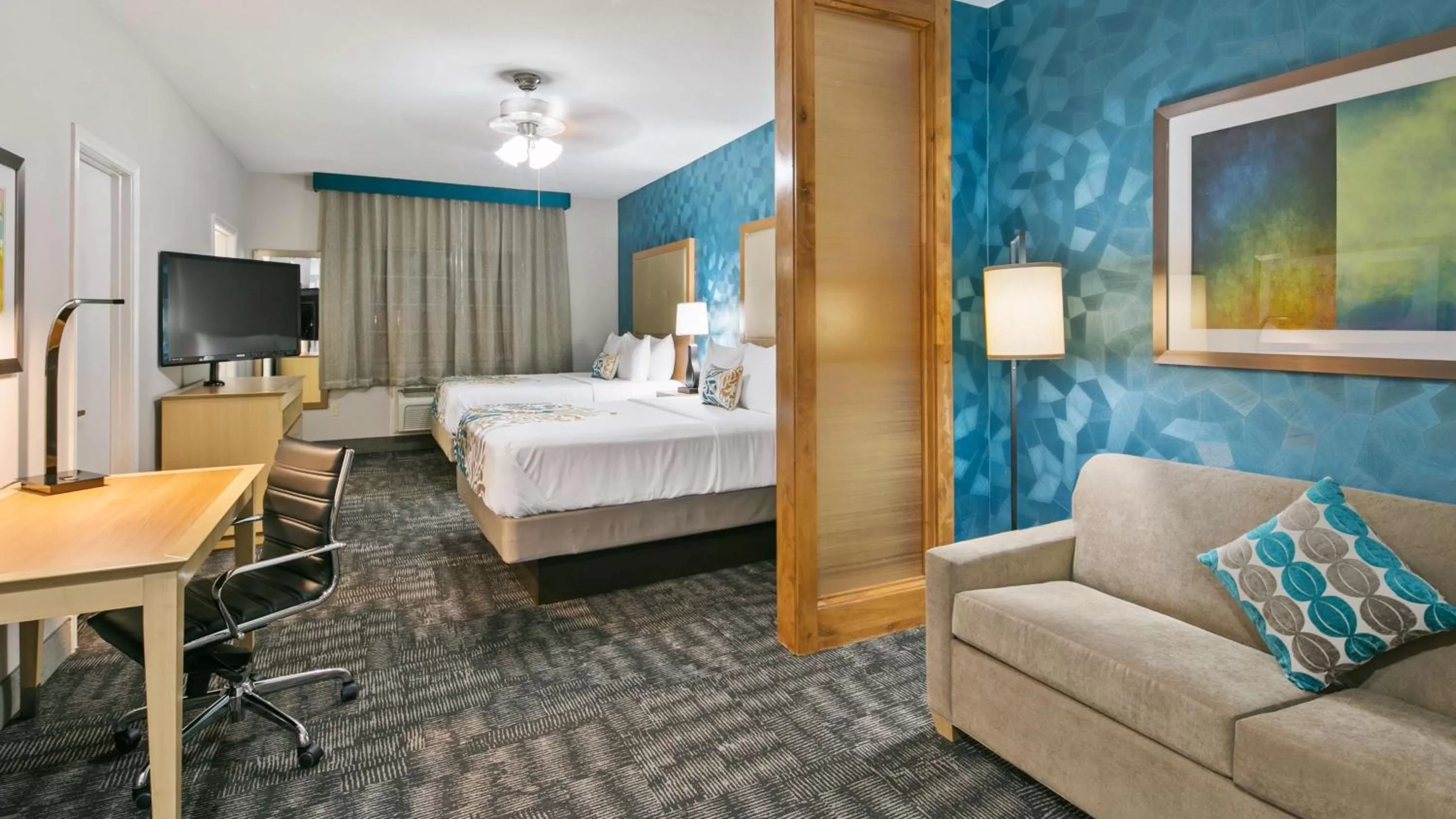 Queen Suite with Two Queen Beds in Best Western Plus Houston Atascocita Inn & Suites