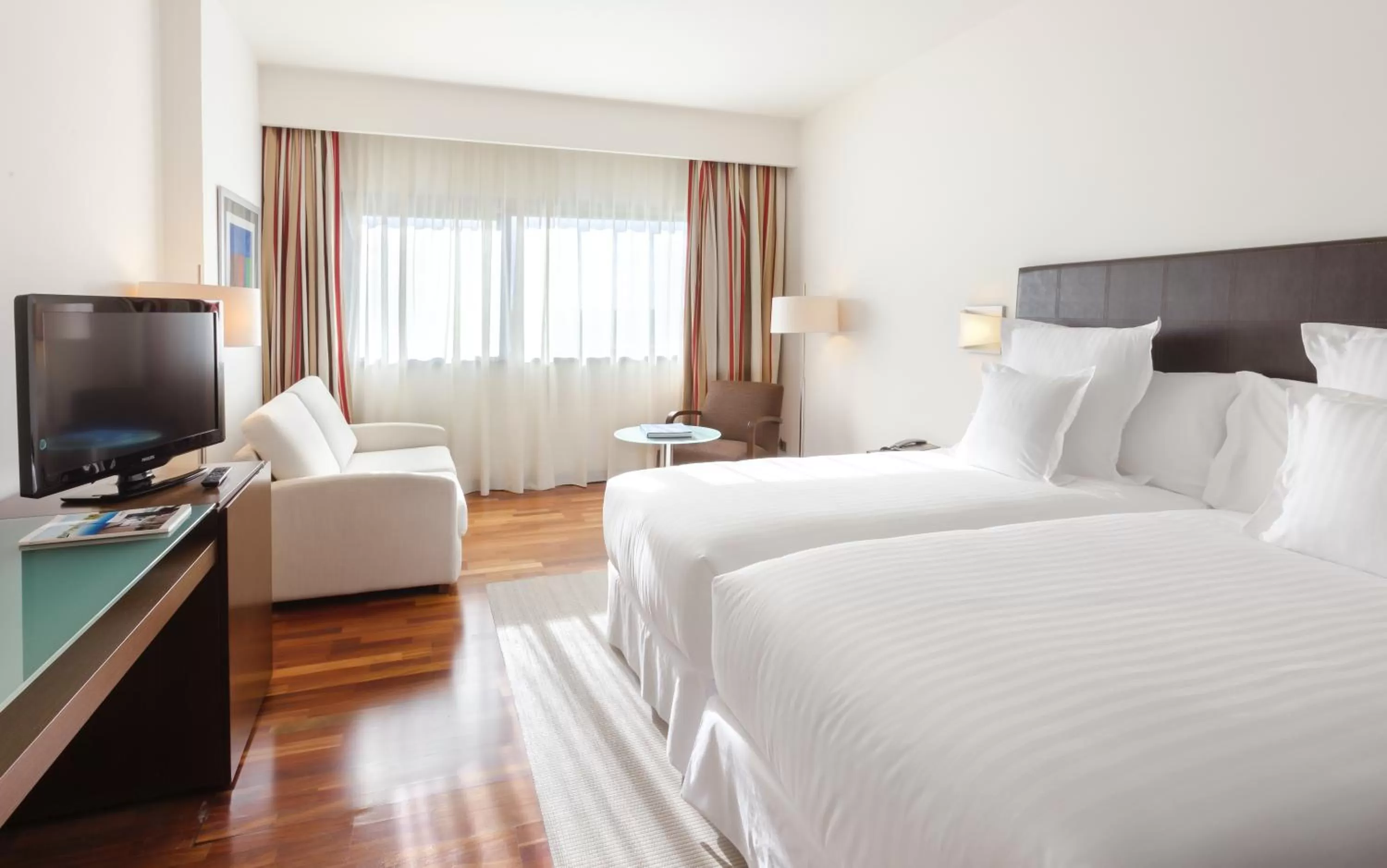 Double or Twin Room (2 Adults + 1 Child) in Occidental Aranjuez