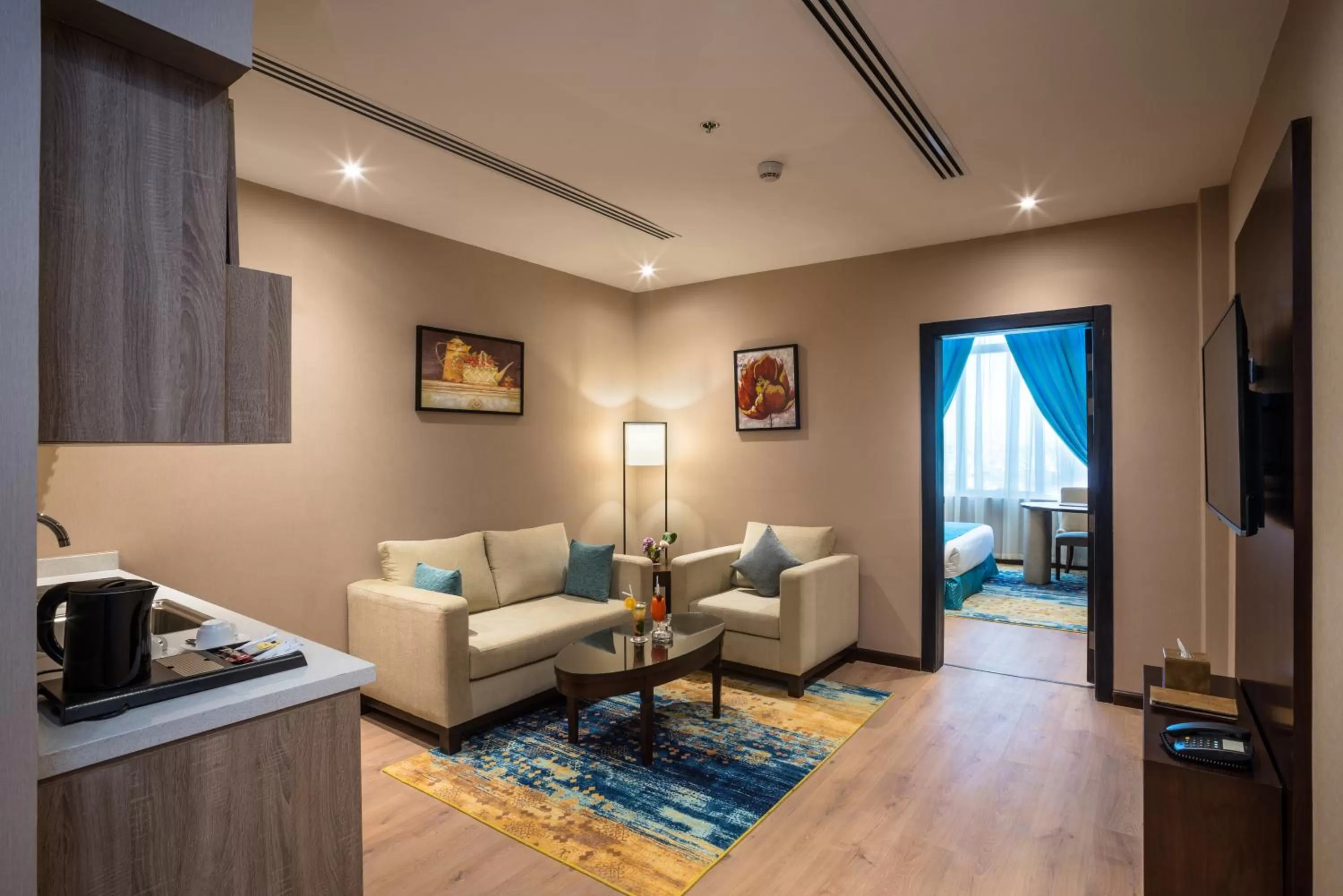 Junior Suite King in Naviti Warwick Dammam