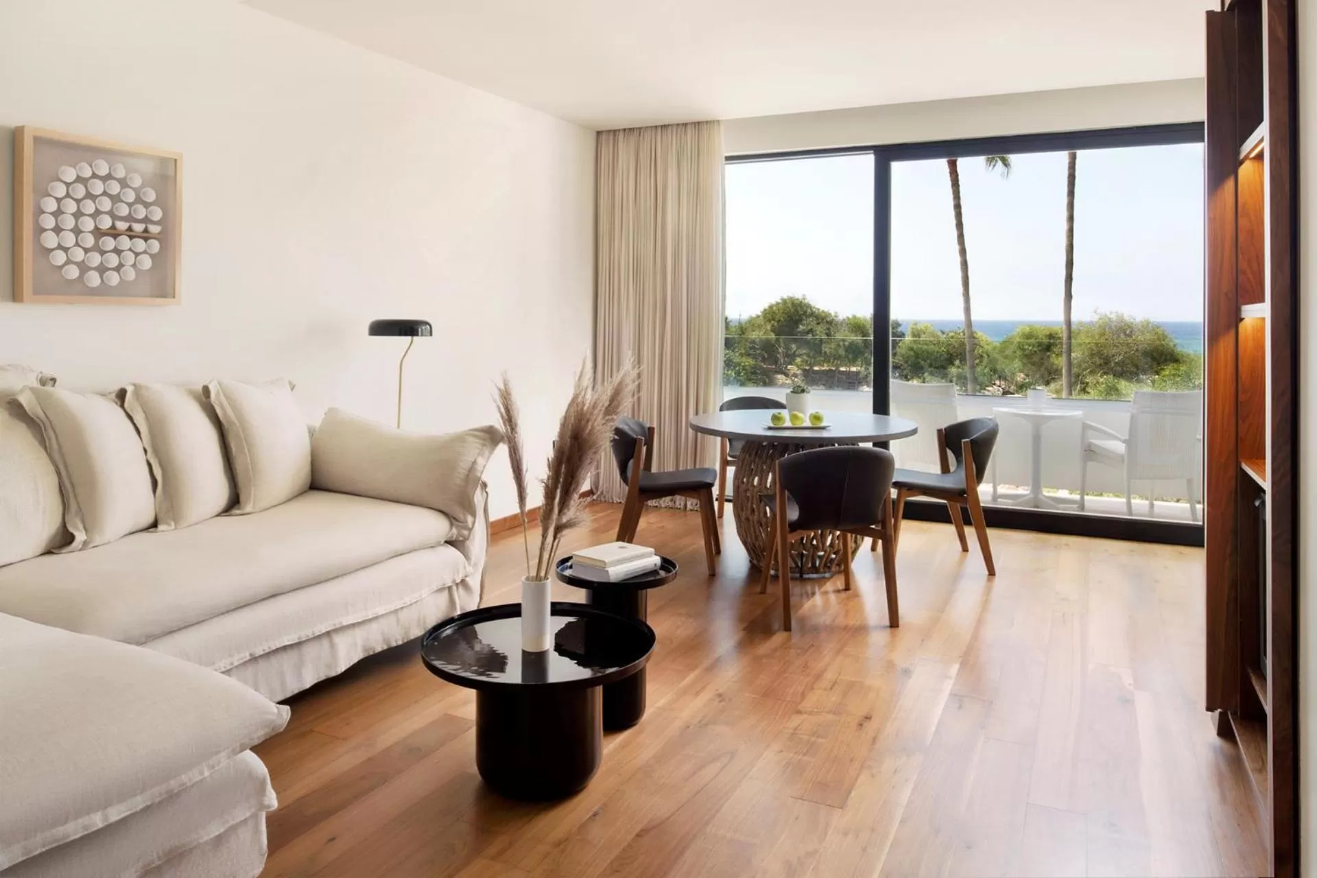 Junior Suite in Grecian Bay