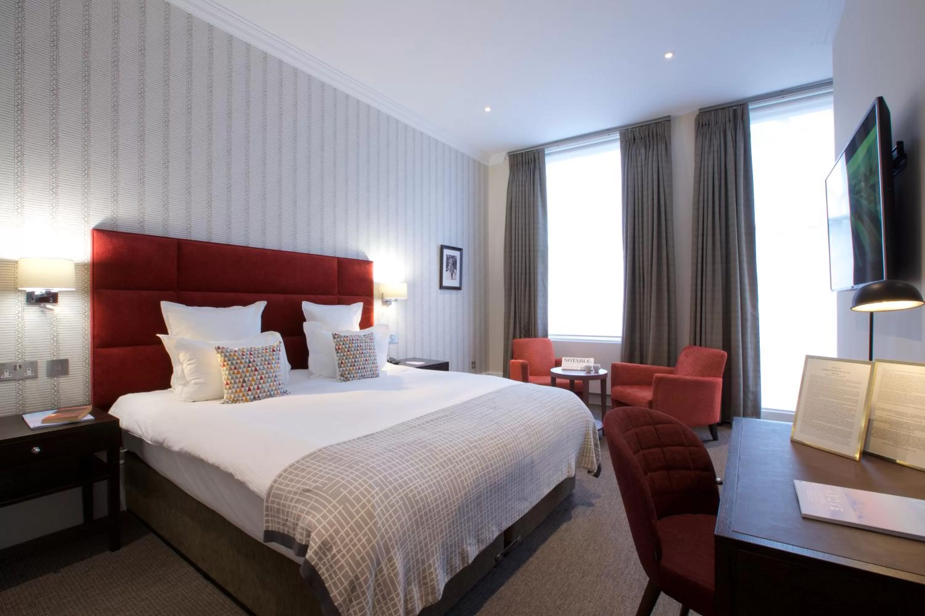Deluxe Double or Twin Room in 54 Queen's Gate Hotel