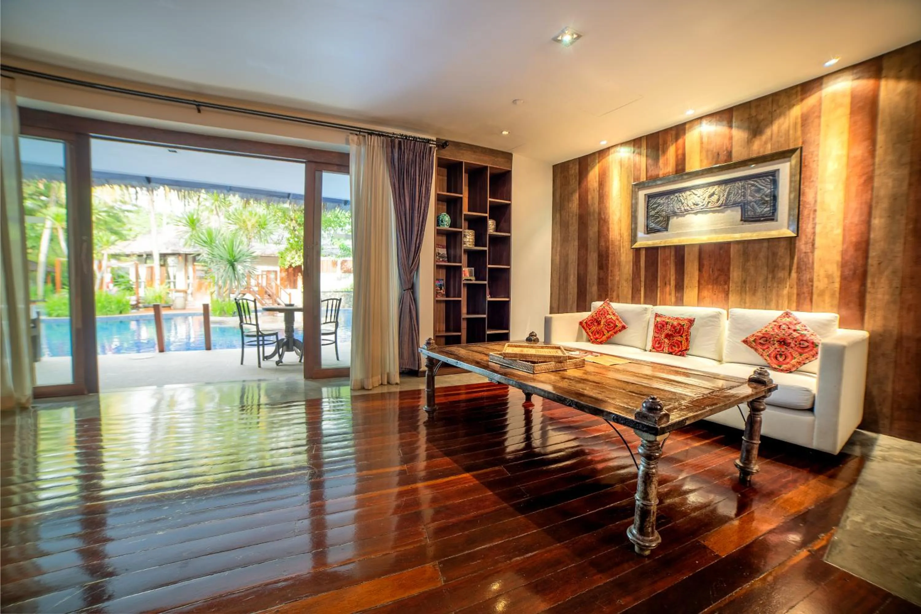 Luxe Sarang (with Plunge Pool and direct access to the Swimming Pool) in Villa Samadhi by Samadhi Age 12 and Above Only