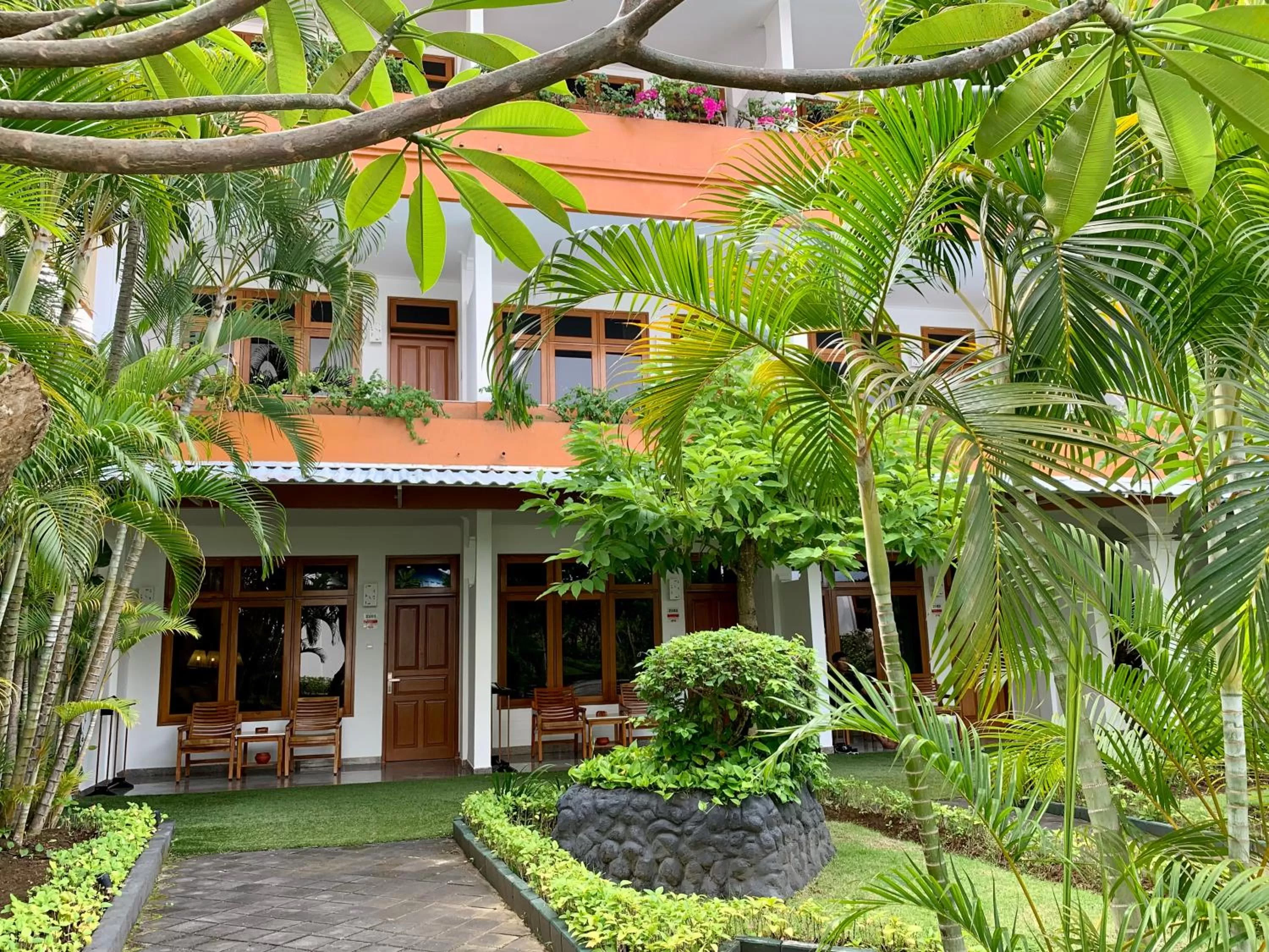Patio in Febri's Hotel & Spa