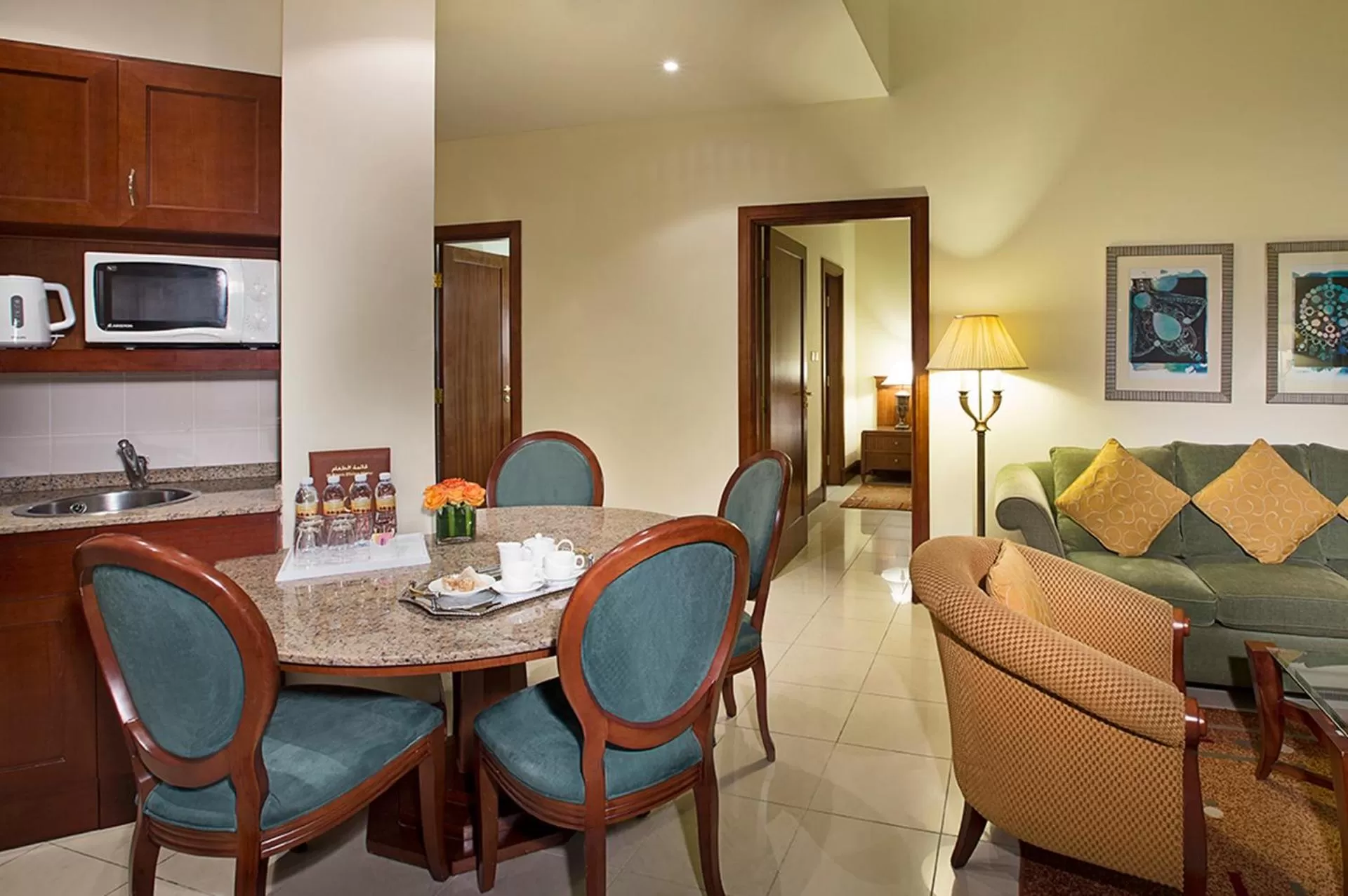 Executive Two Bedroom Apartment in City Seasons Suites