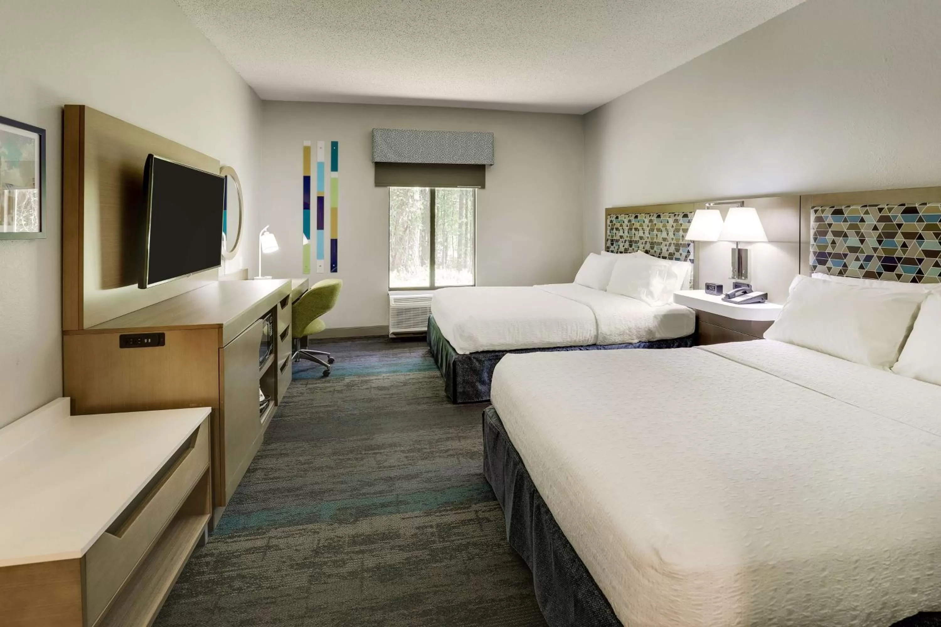 Queen Room with Two Queen Beds - Mobility Access/Non-Smoking in Hampton Inn Cumming