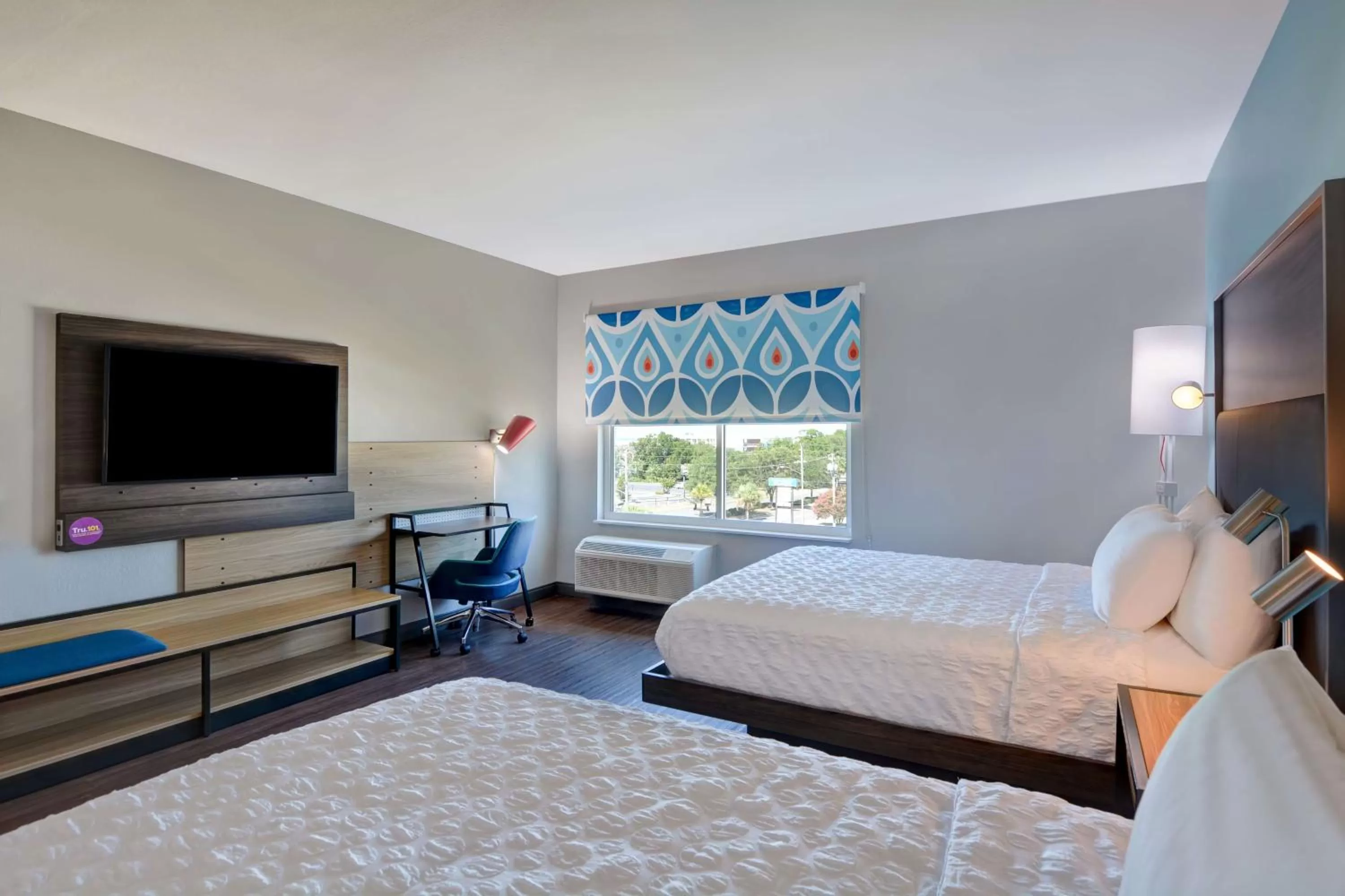 Queen Room with Two Queen Beds in Tru By Hilton Fort Walton Beach, Fl