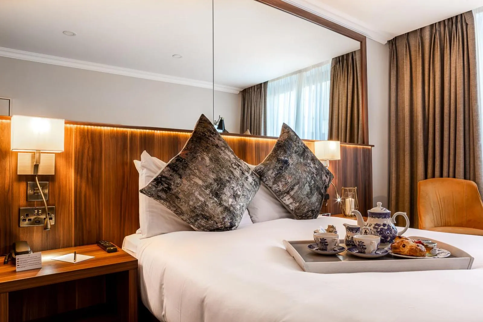 Single Room in Dublin Skylon Hotel