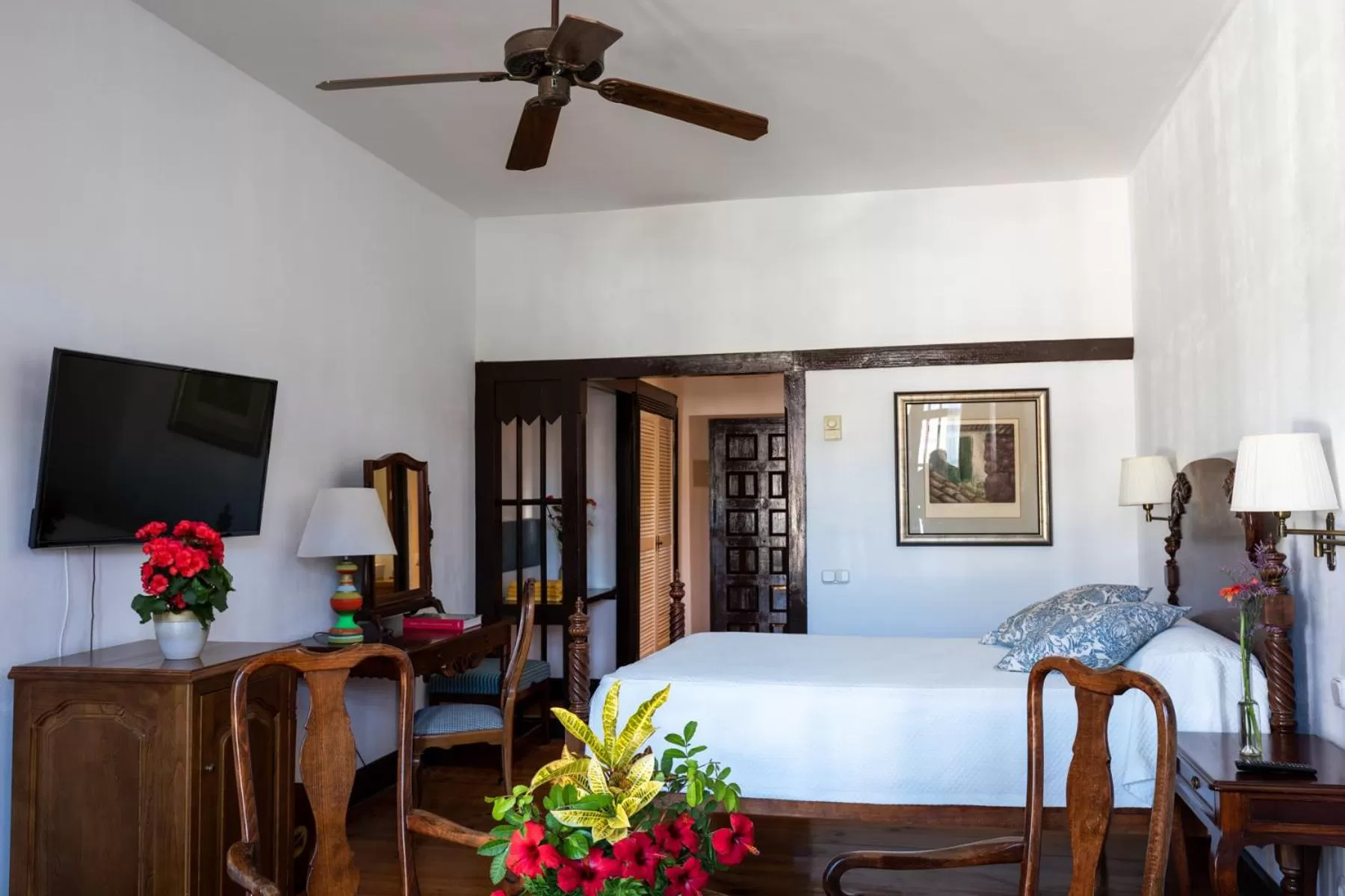 Standard Double Room (3 Adults) in Parador de La Gomera