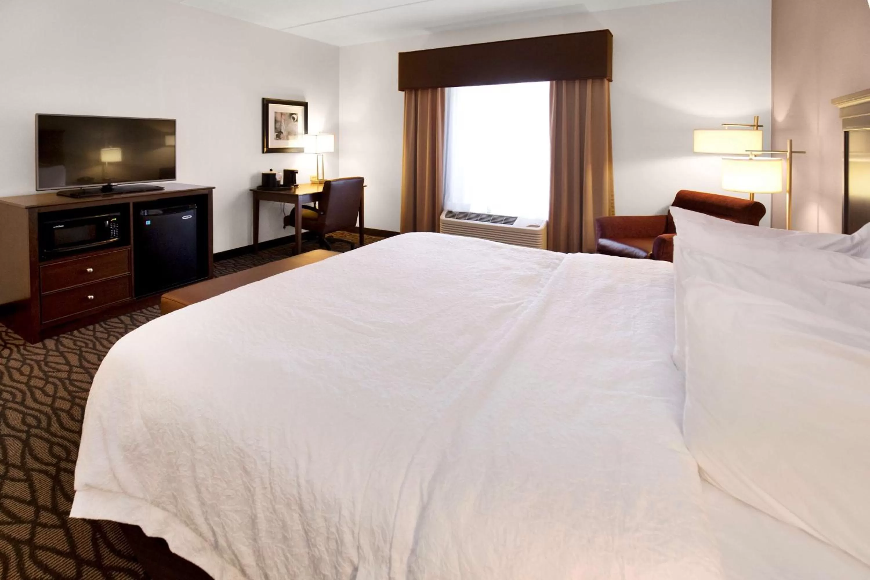 King Room - Hearing Access/Non-Smoking in Hampton Inn Butler