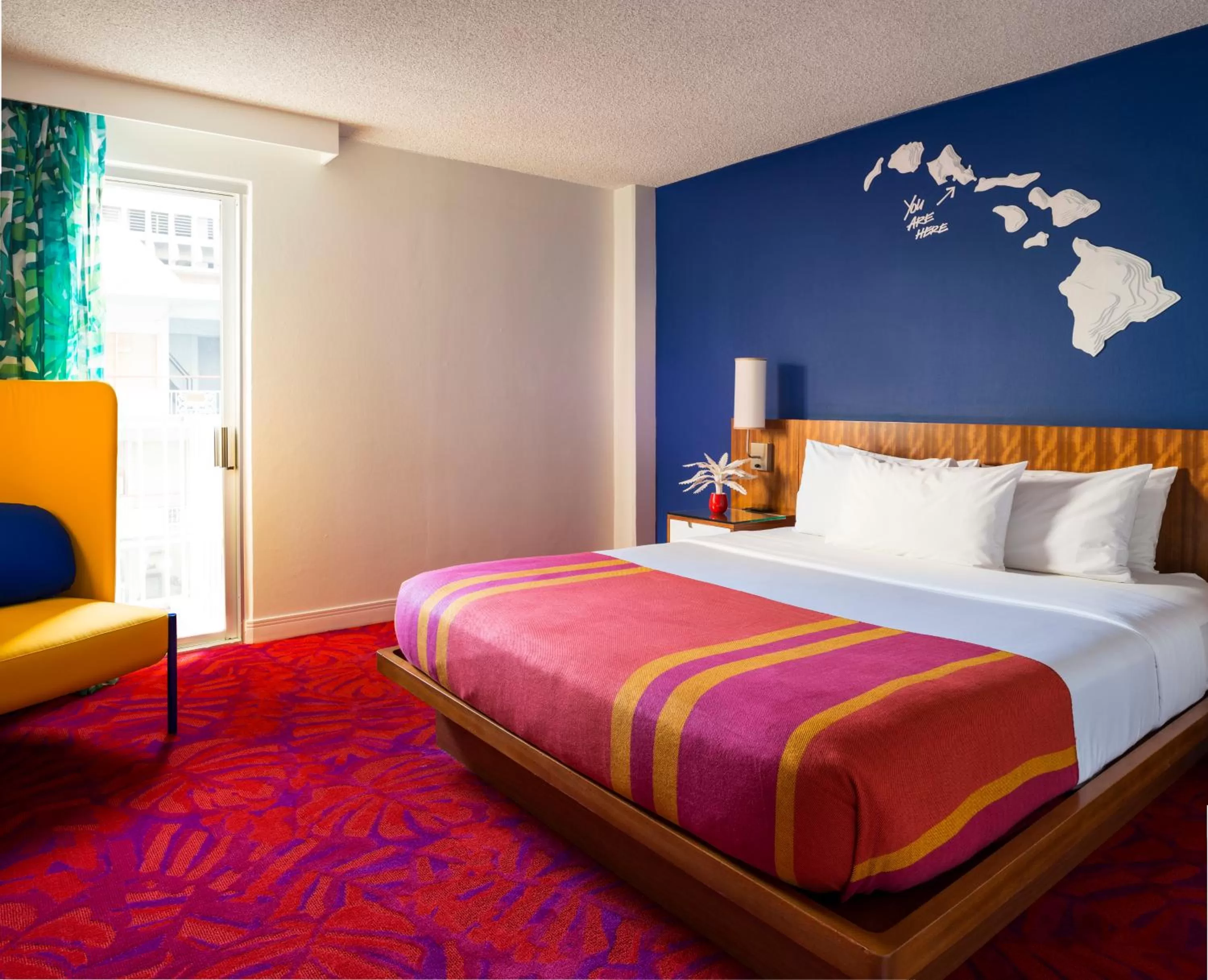 One King Bed in Shoreline Hotel Waikiki