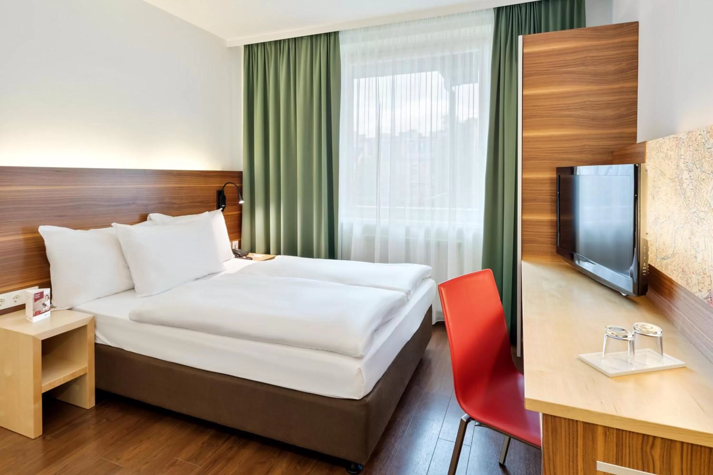Classic Room in Austria Trend Hotel beim Theresianum Wien
