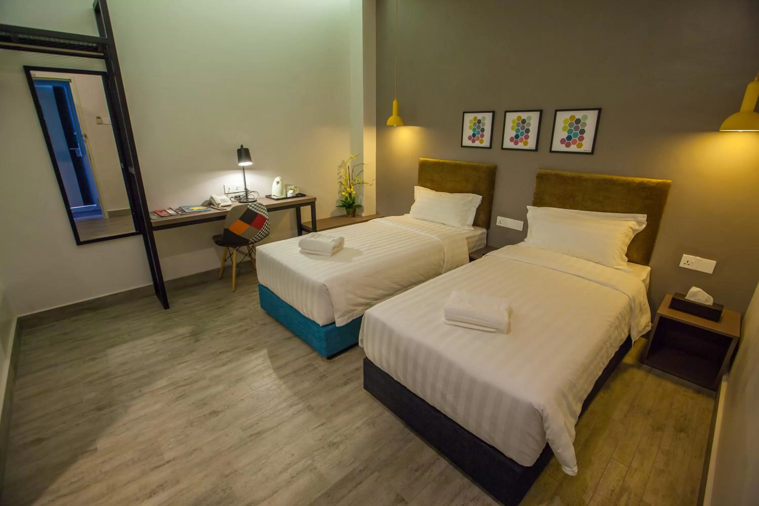 Superior Twin Room (No Window) in Bzz Hotel Skudai