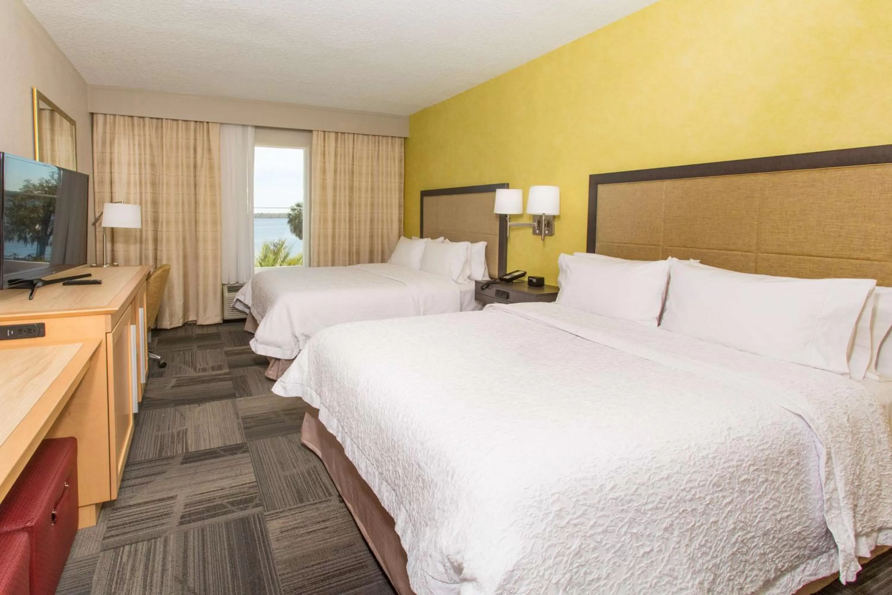 Queen Room with Two Queen Beds - Hearing Access/Non-Smoking in Hampton Inn - Palatka
