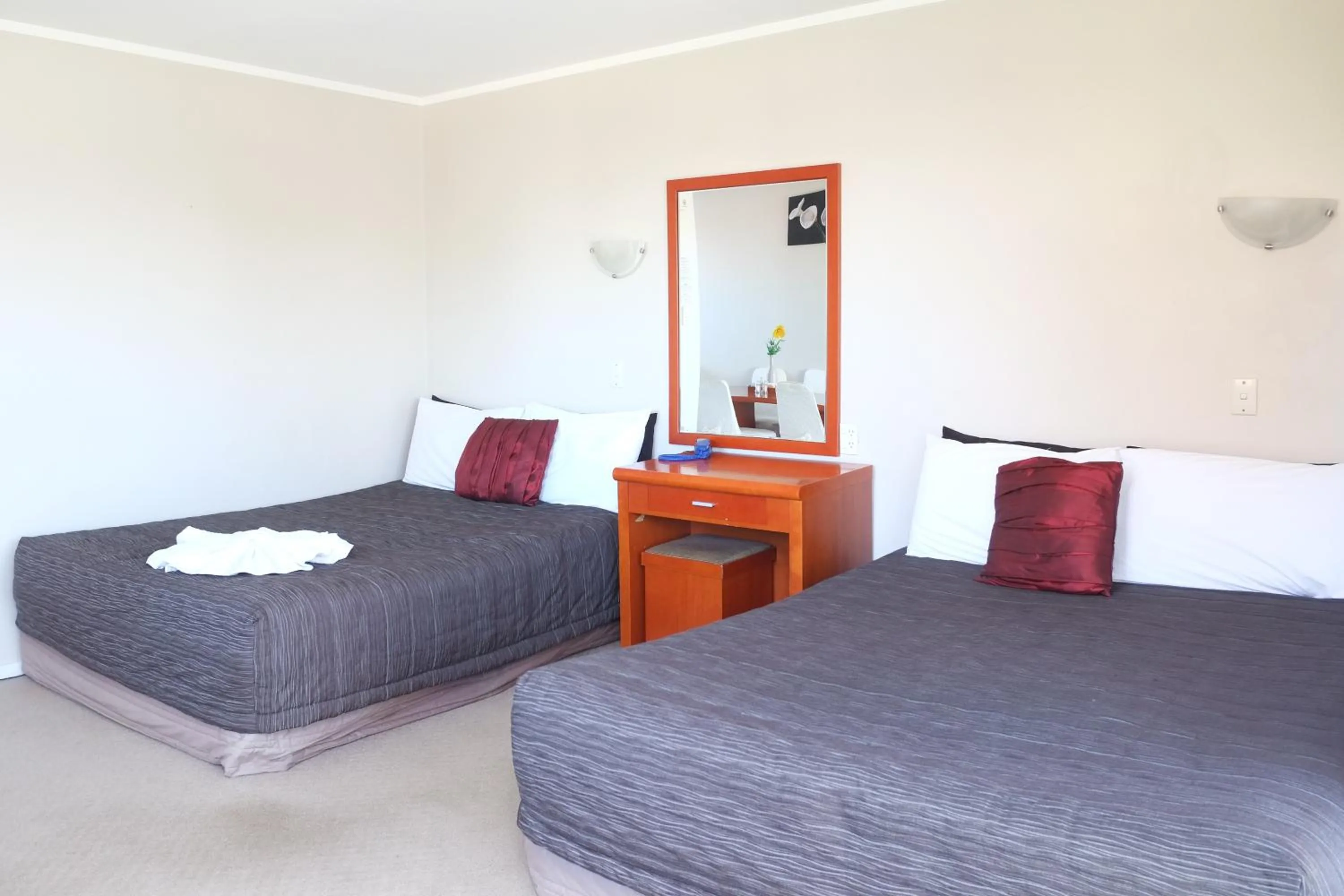 Superior Family Room in Gateway International Motel