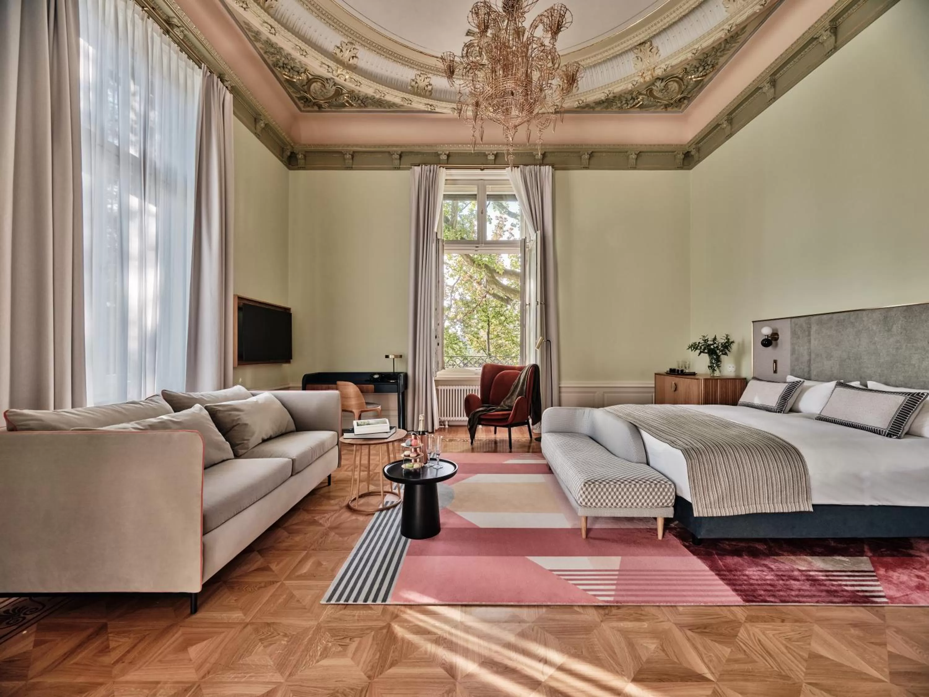 Deluxe Junior Suite in Hotel Altus Palace - Destigo Hotels