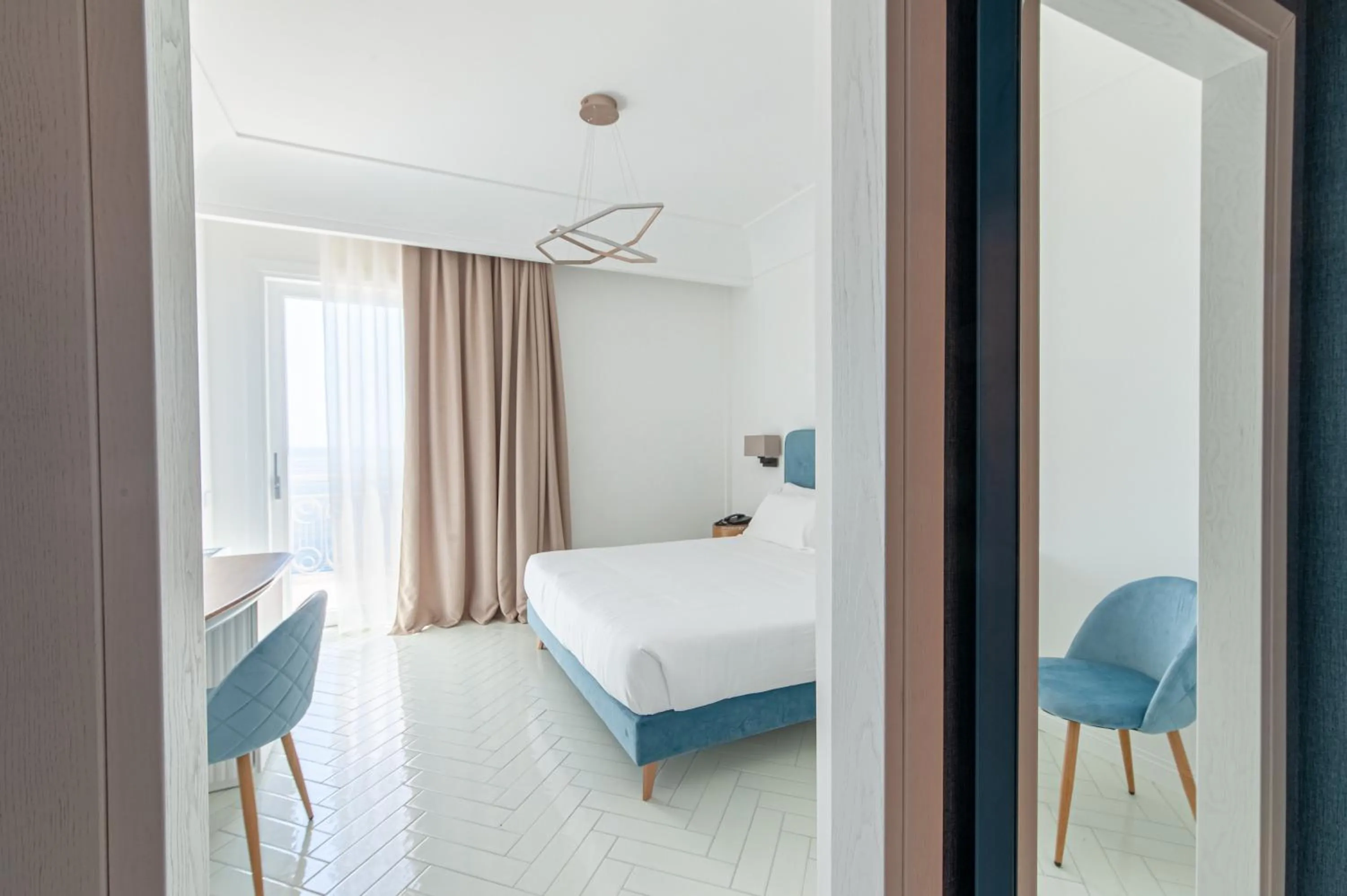 Deluxe Double Room with Sea View in Hotel Club Due Torri