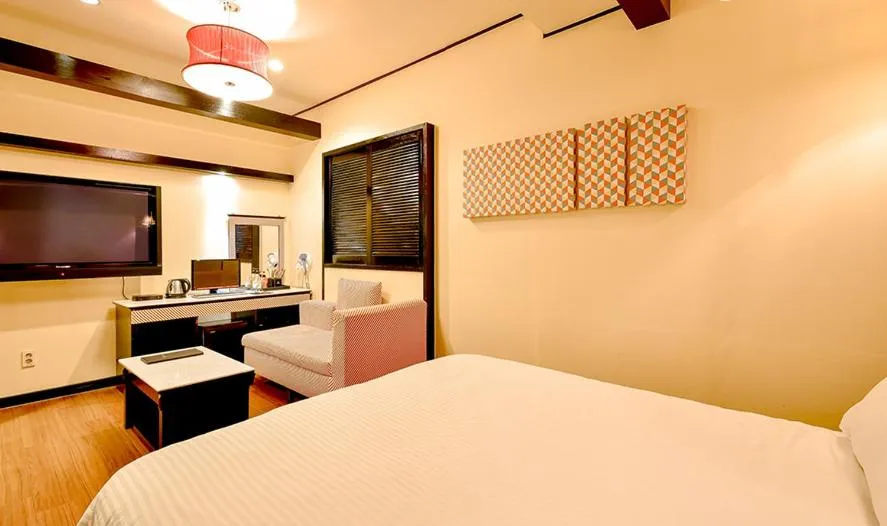 Bed in Airtel