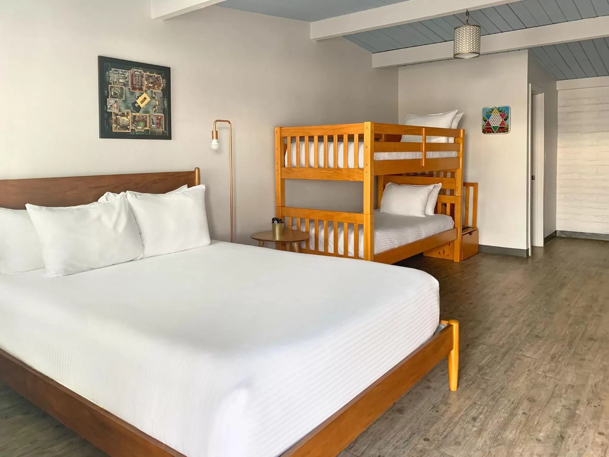 Classic Quadruple Room in Hotel McCoy - Art, Coffee, Beer, Wine