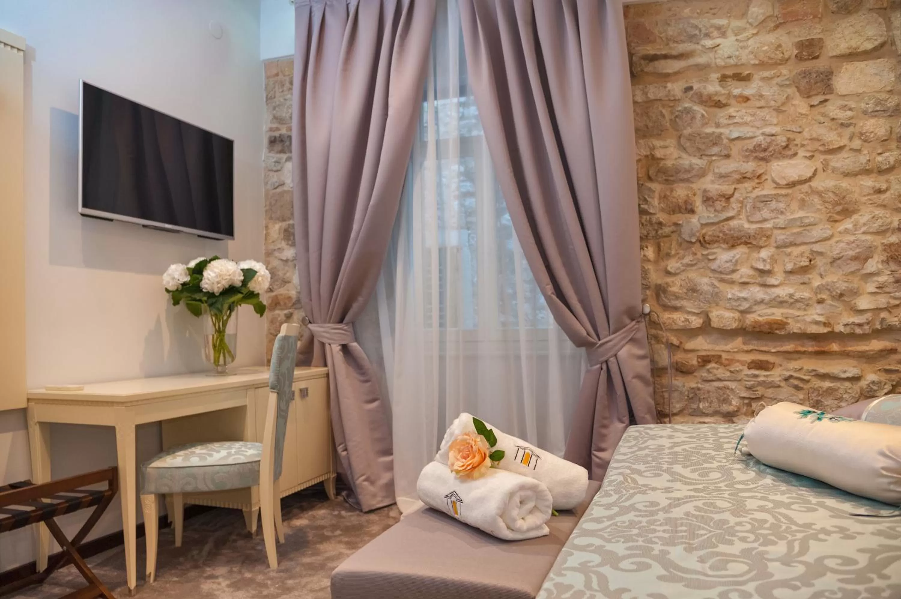 Standard Double or Twin Room in Heritage Hotel Antique Split
