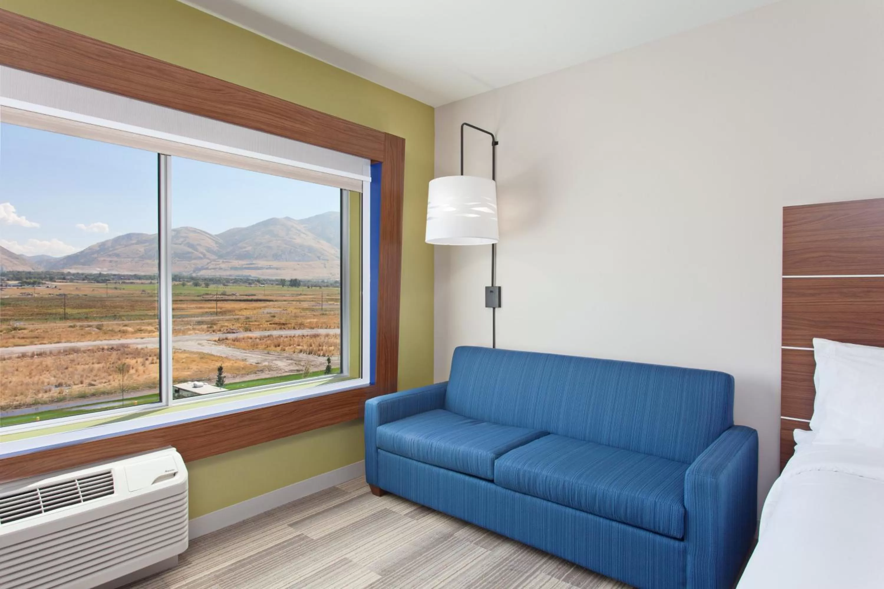 Standard King Room in Holiday Inn Express & Suites - Brigham City - North Utah by IHG