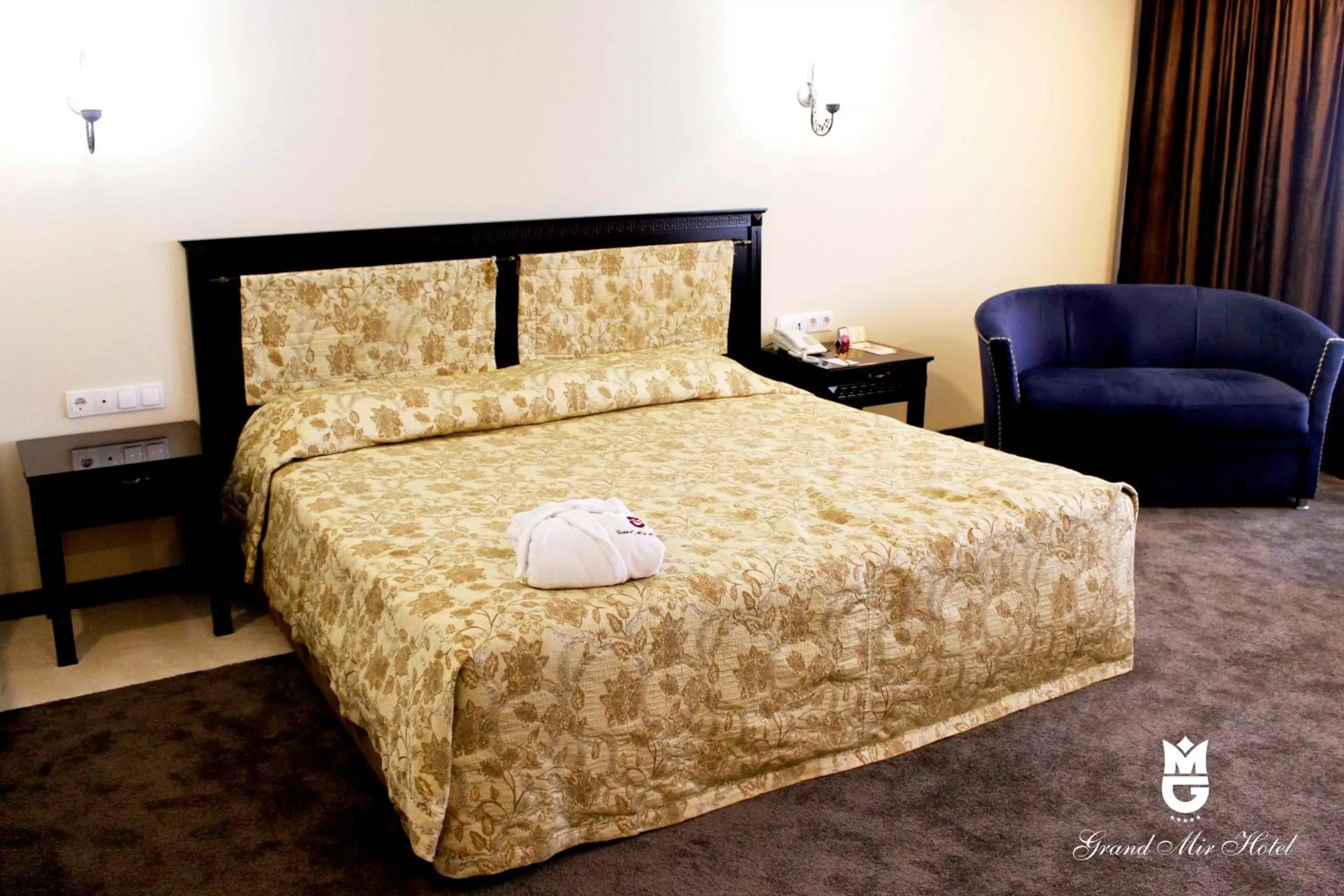 Deluxe Double Room - single occupancy in Grand Mir Hotel