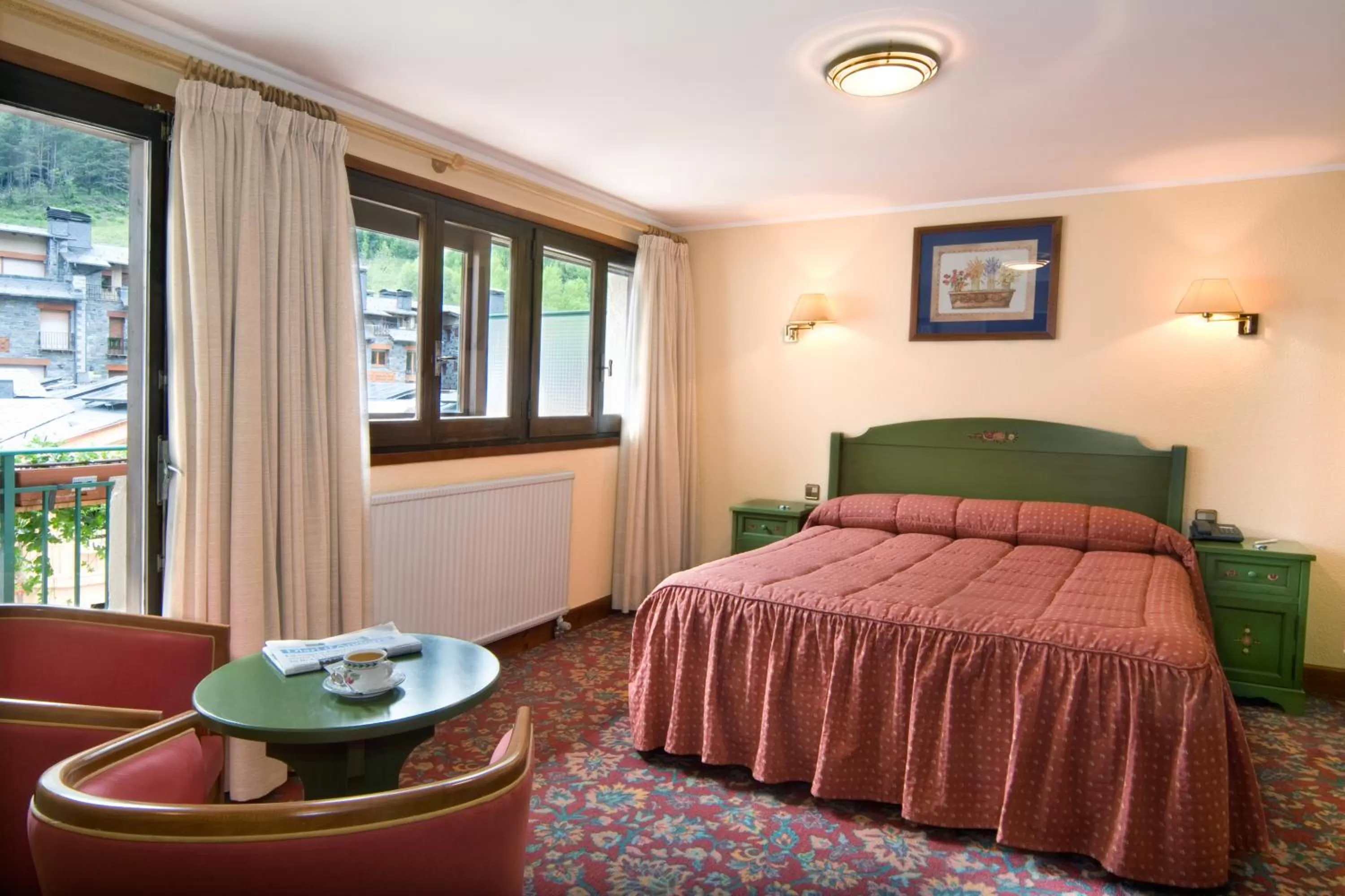 Triple Room in Rutllan & Spa