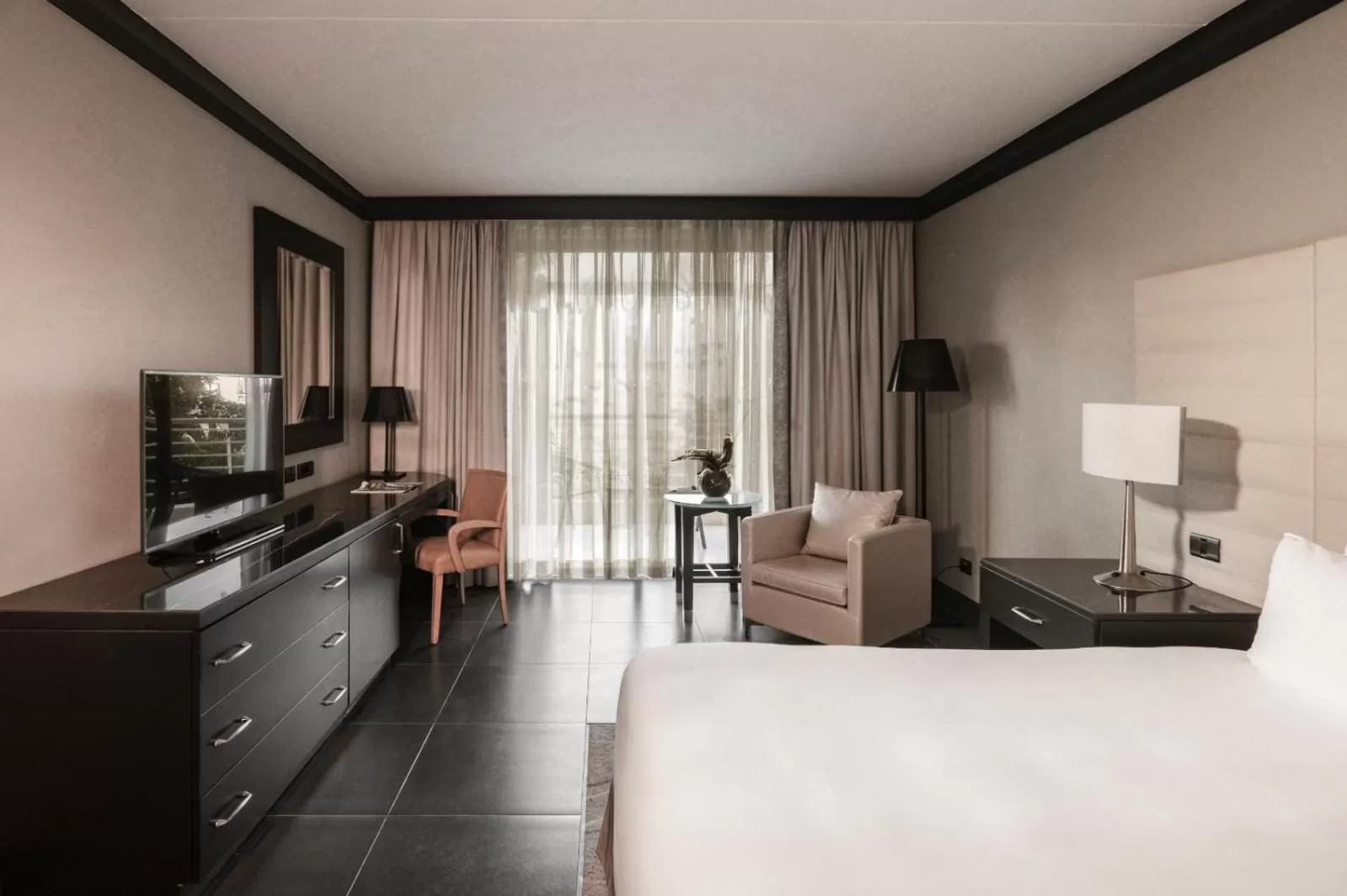 Classic King Room with City View in InterContinental Malta by IHG