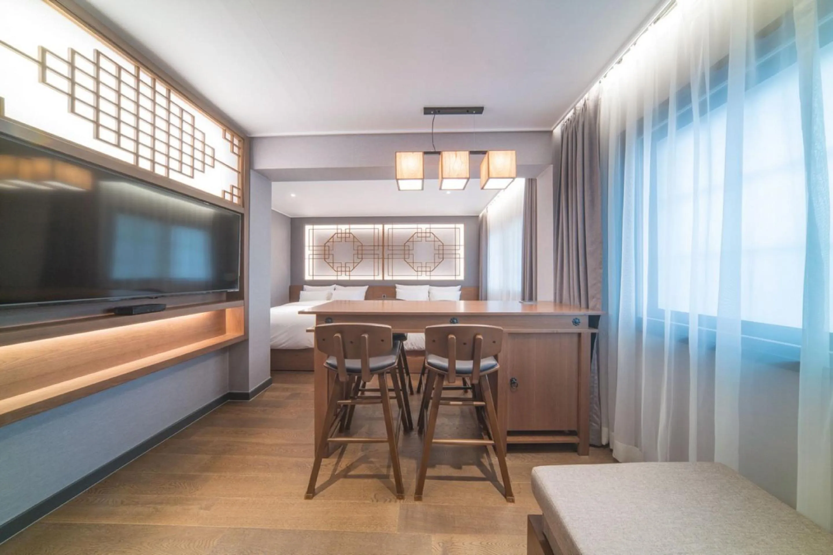 Spa Suite Family with 2 Glasses of Champagne and Carprese for 2 in Yeon Hwa Moon Hotel