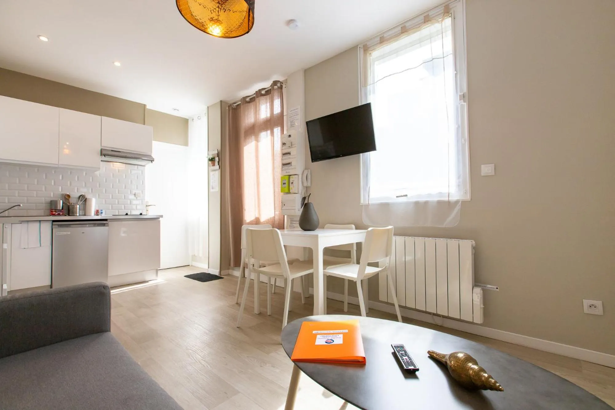 Apartment with Terrace in Trankil'Apparts Centre