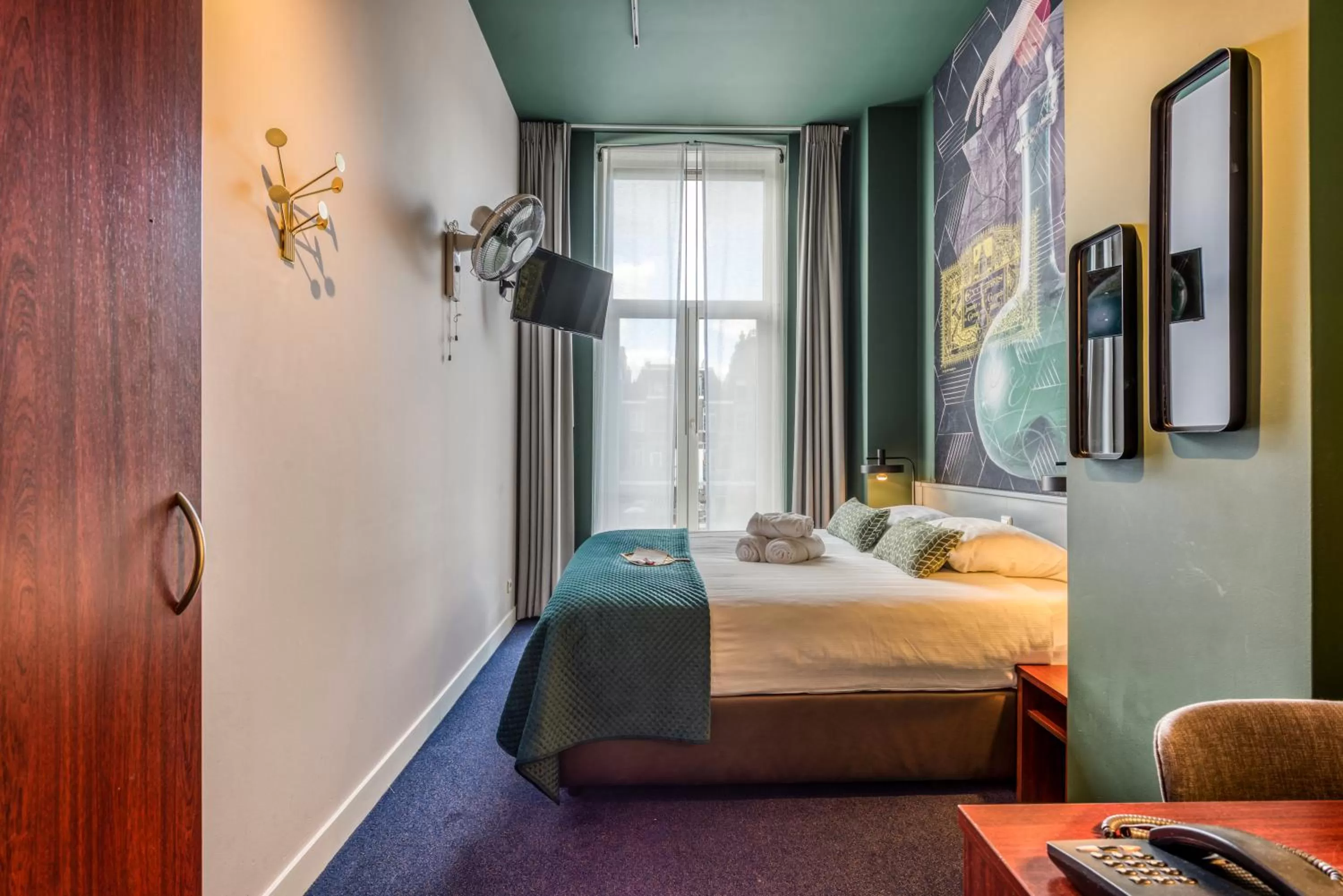 Double Room in Hotel Alexander