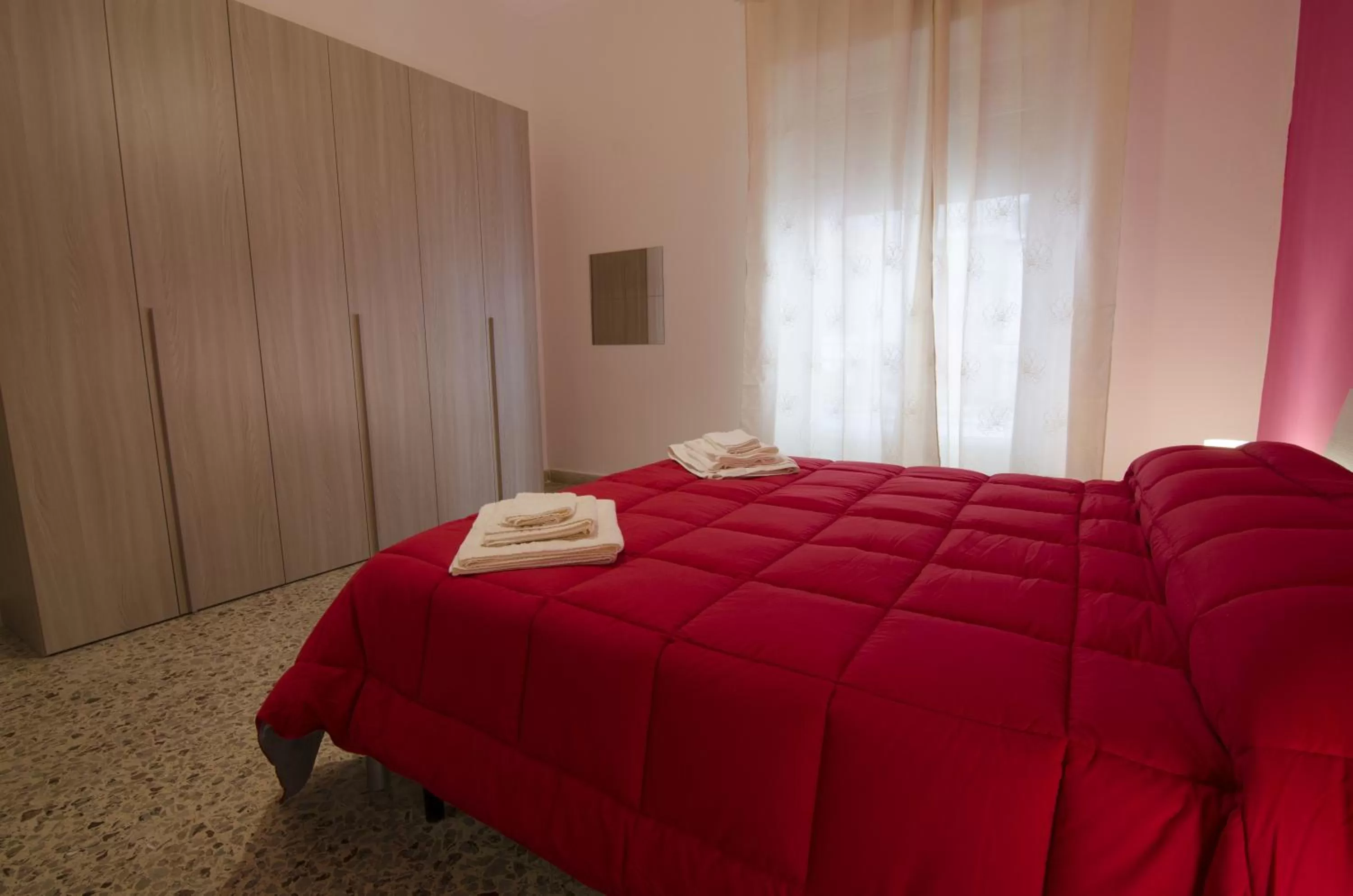 Double or Twin Room with Private Bathroom in Efesto Bed & Breakfast