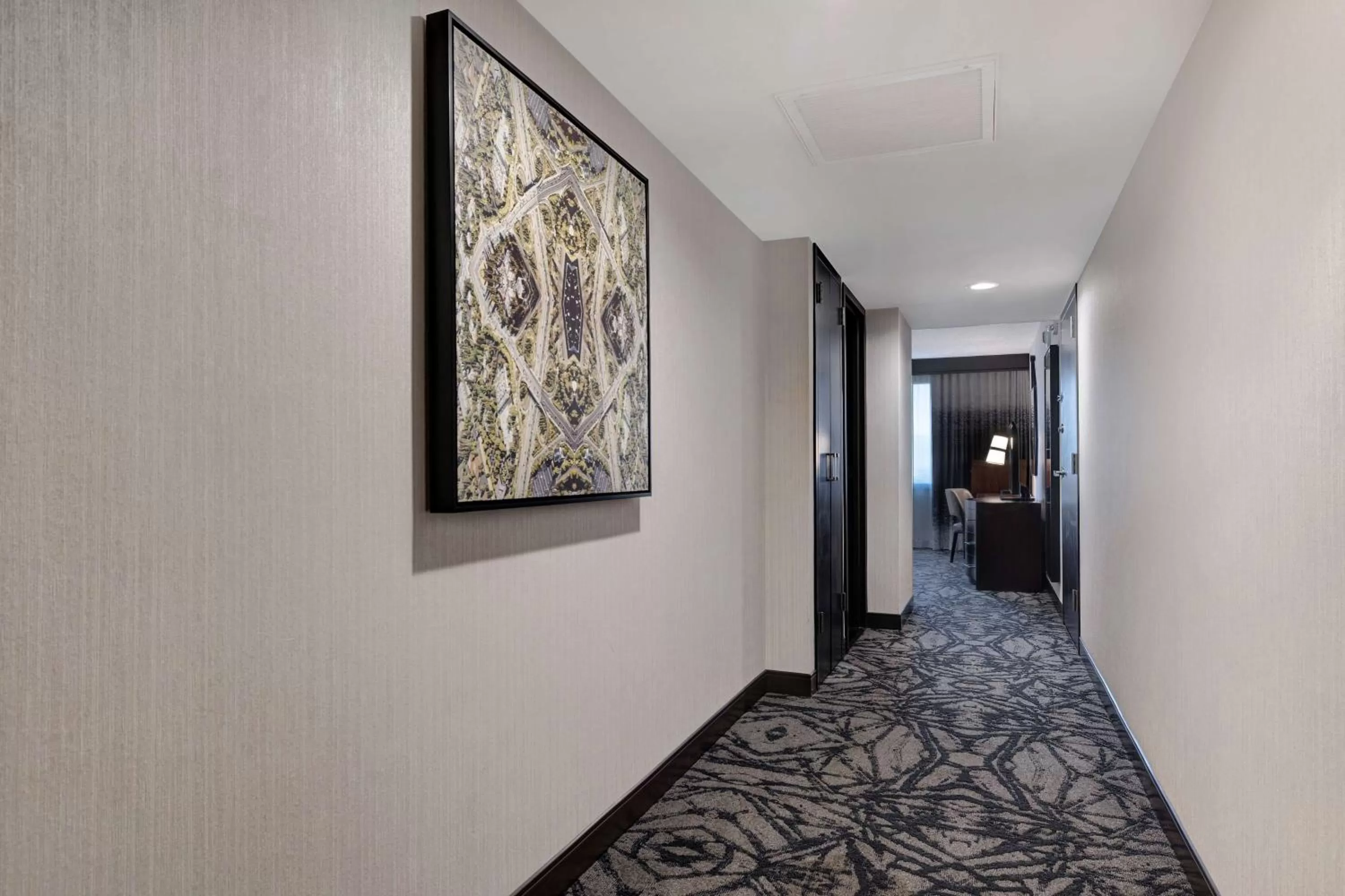 King Room - Disability Access with Bathtub in Embassy Suites by Hilton Santa Clara Silicon Valley