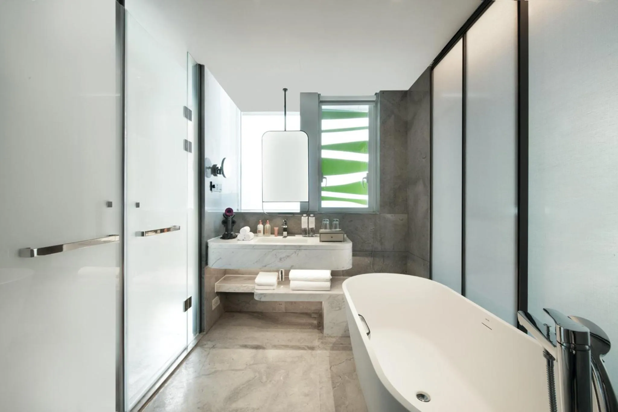 King Suite - Non-Smoking in Crowne Plaza Wuhan Optics Valley by IHG