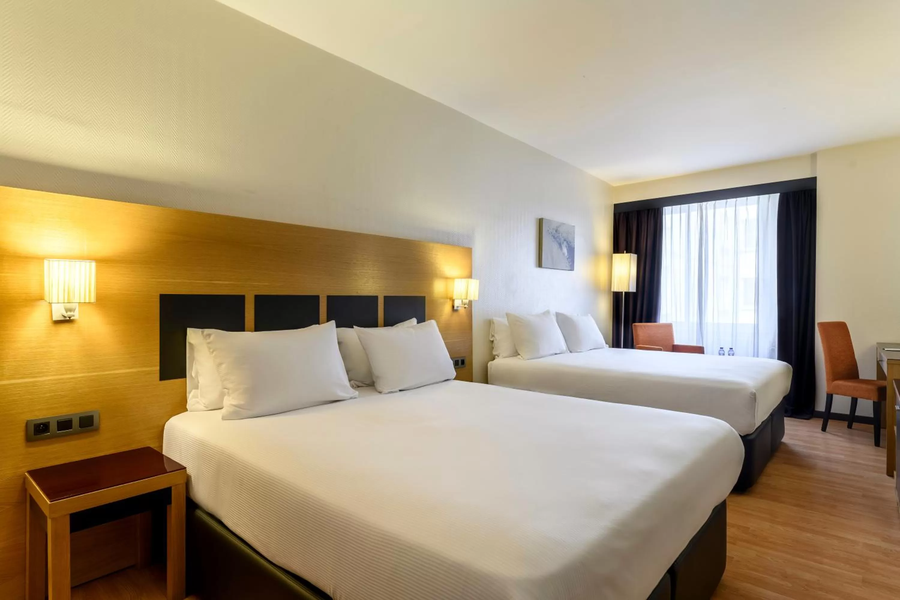 Executive Queen Room with Two Queen Beds in The President Brussels Hotel