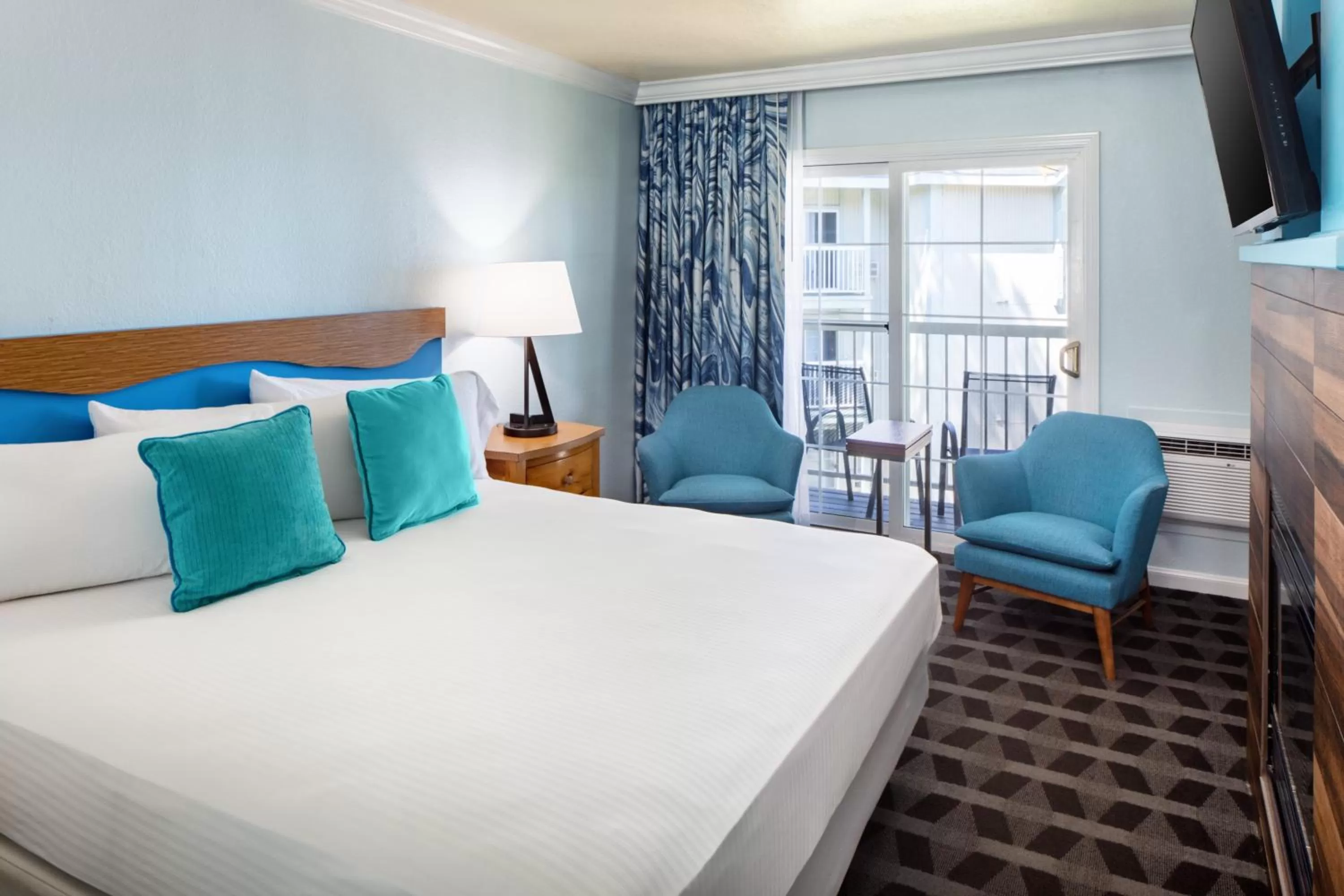 King Room in Beach Retreat & Lodge at Tahoe