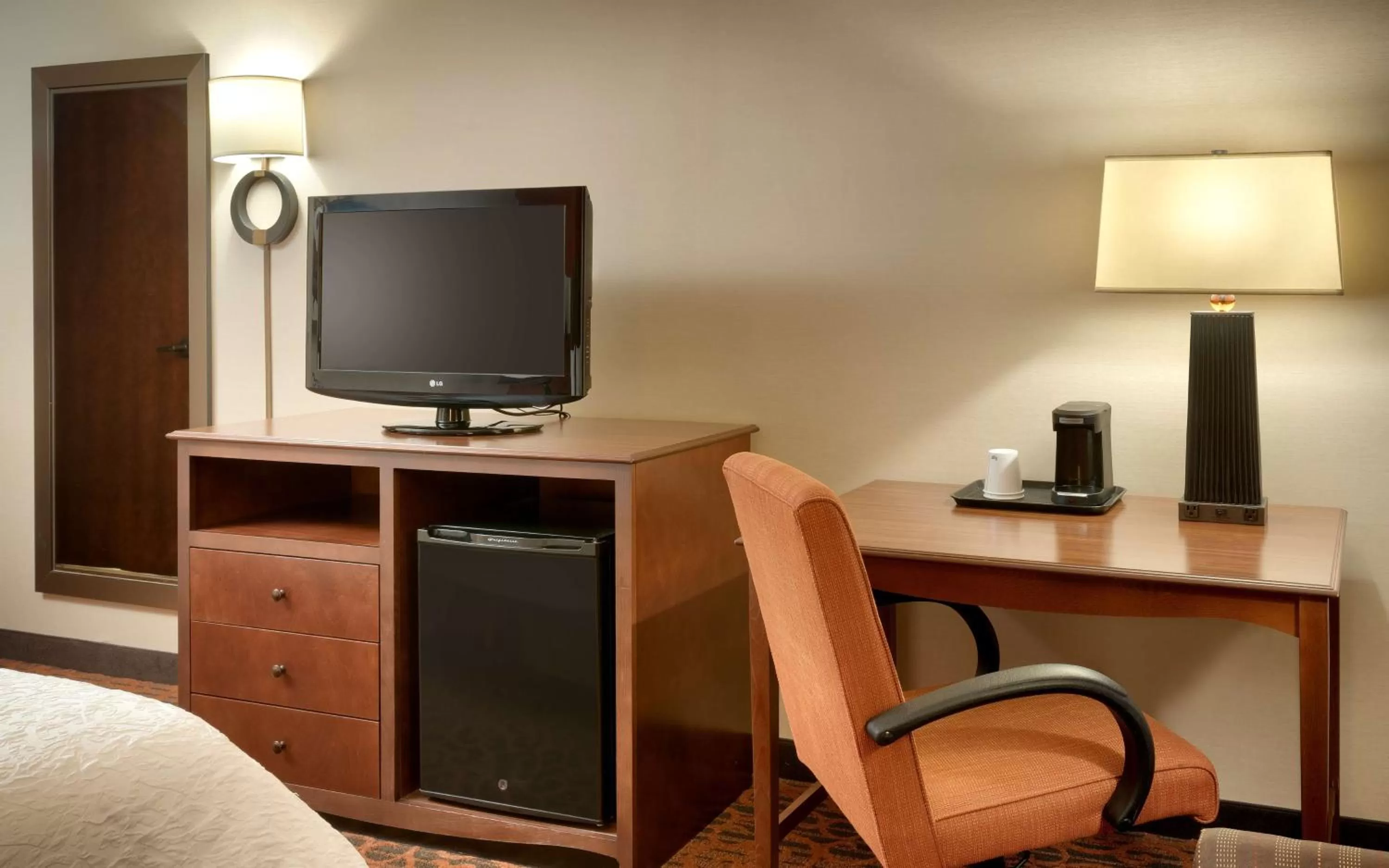 King Room - Mobility Access/Non-Smoking in Hampton Inn Salt Lake City/Sandy