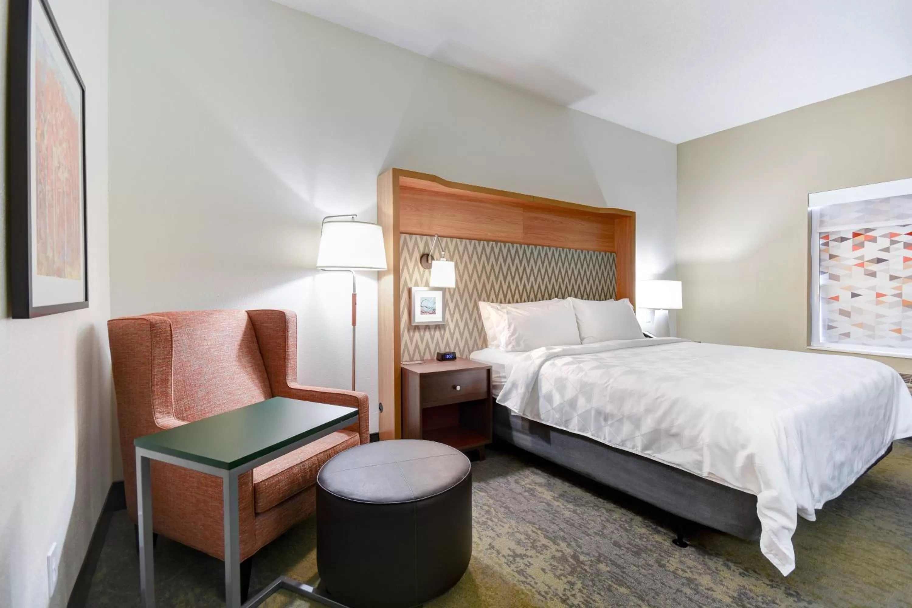 Standard King Room in Holiday Inn Allentown-Bethlehem by IHG
