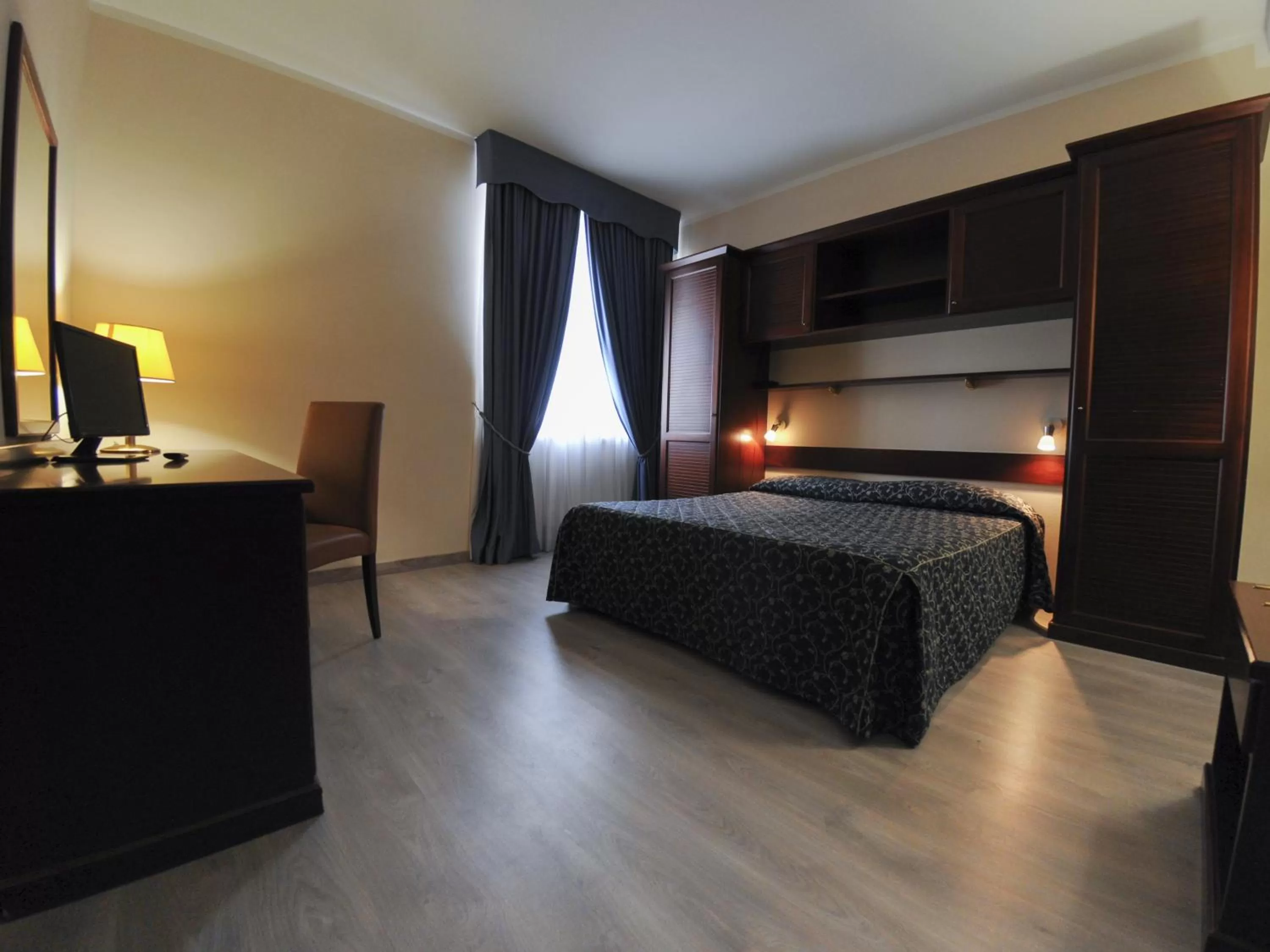 Standard Double Room with Sea View - single occupancy in Hotel Mediterraneo