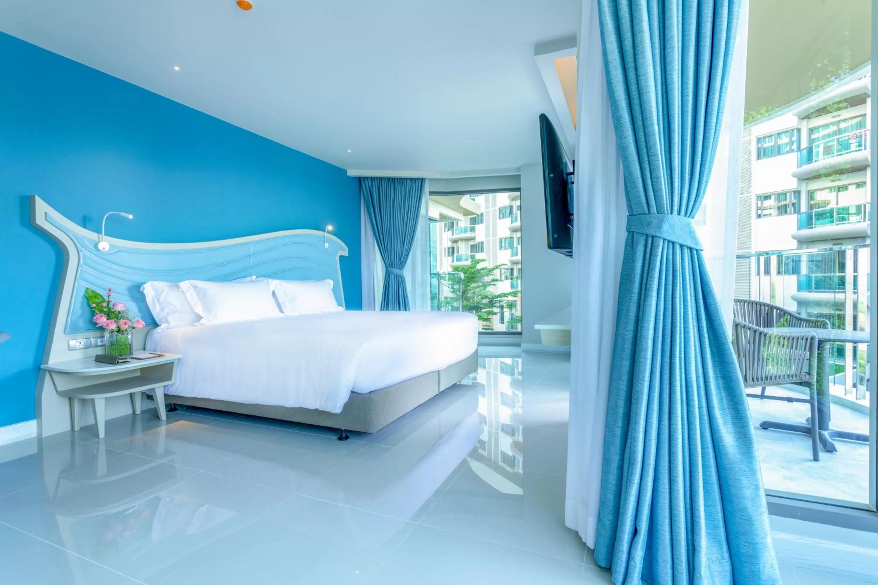Deluxe Ocean View King in Centara Sonrisa Residences & Suites Sriracha - SHA Extra Plus