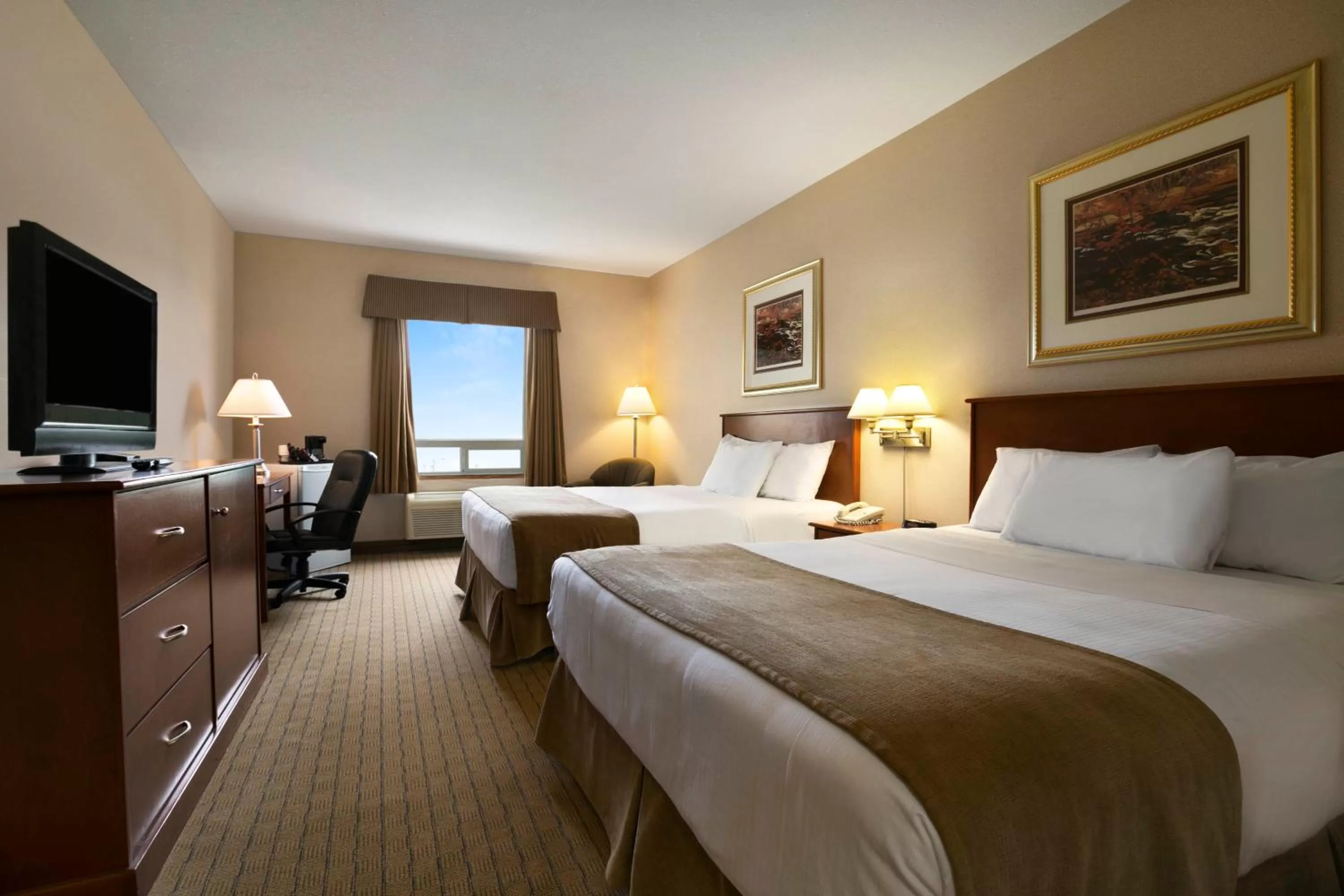 One-Bedroom King Family Suite - Non-Smoking in Days Inn by Wyndham Moose Jaw