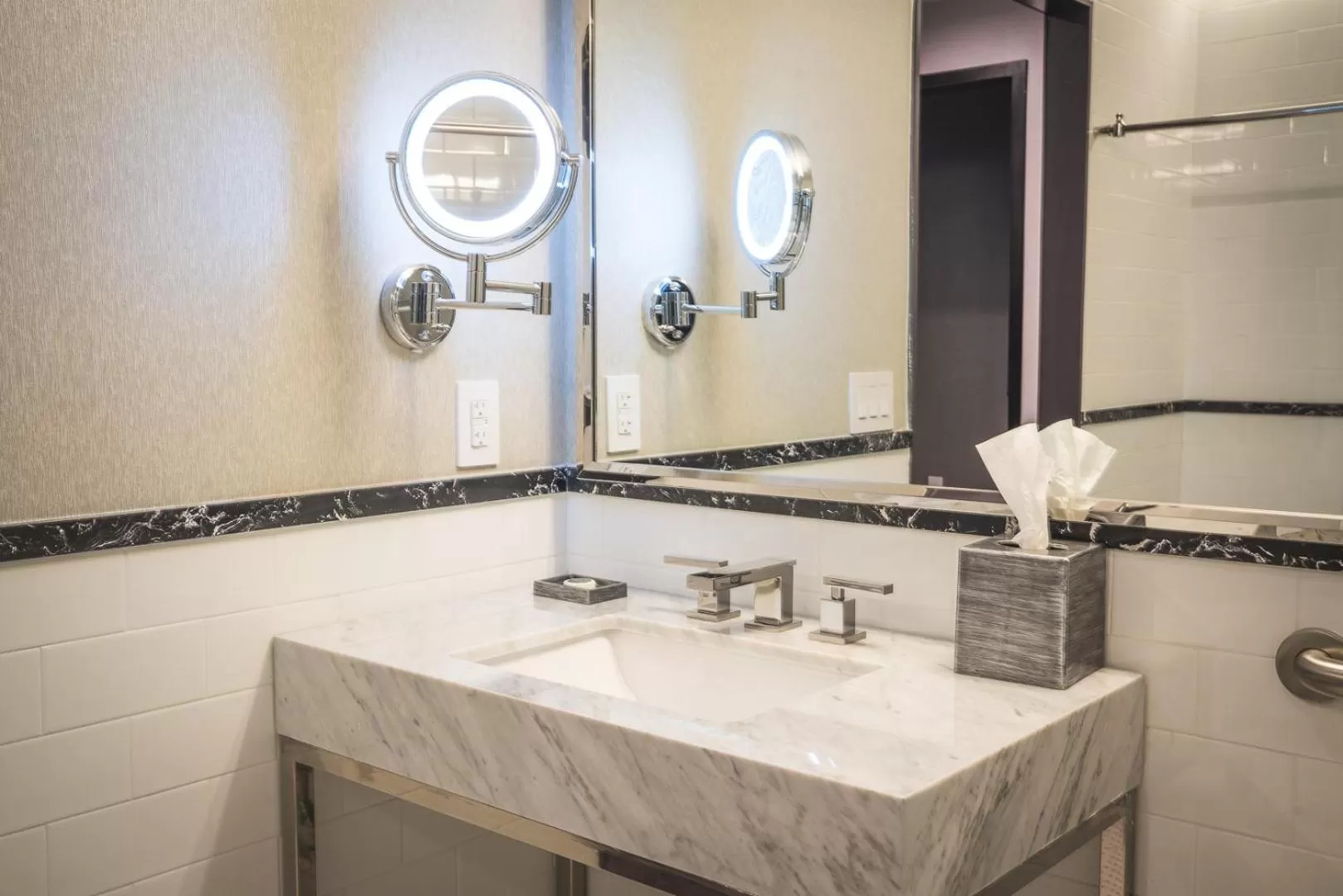 Double Room in 42 Hotel Williamsburg