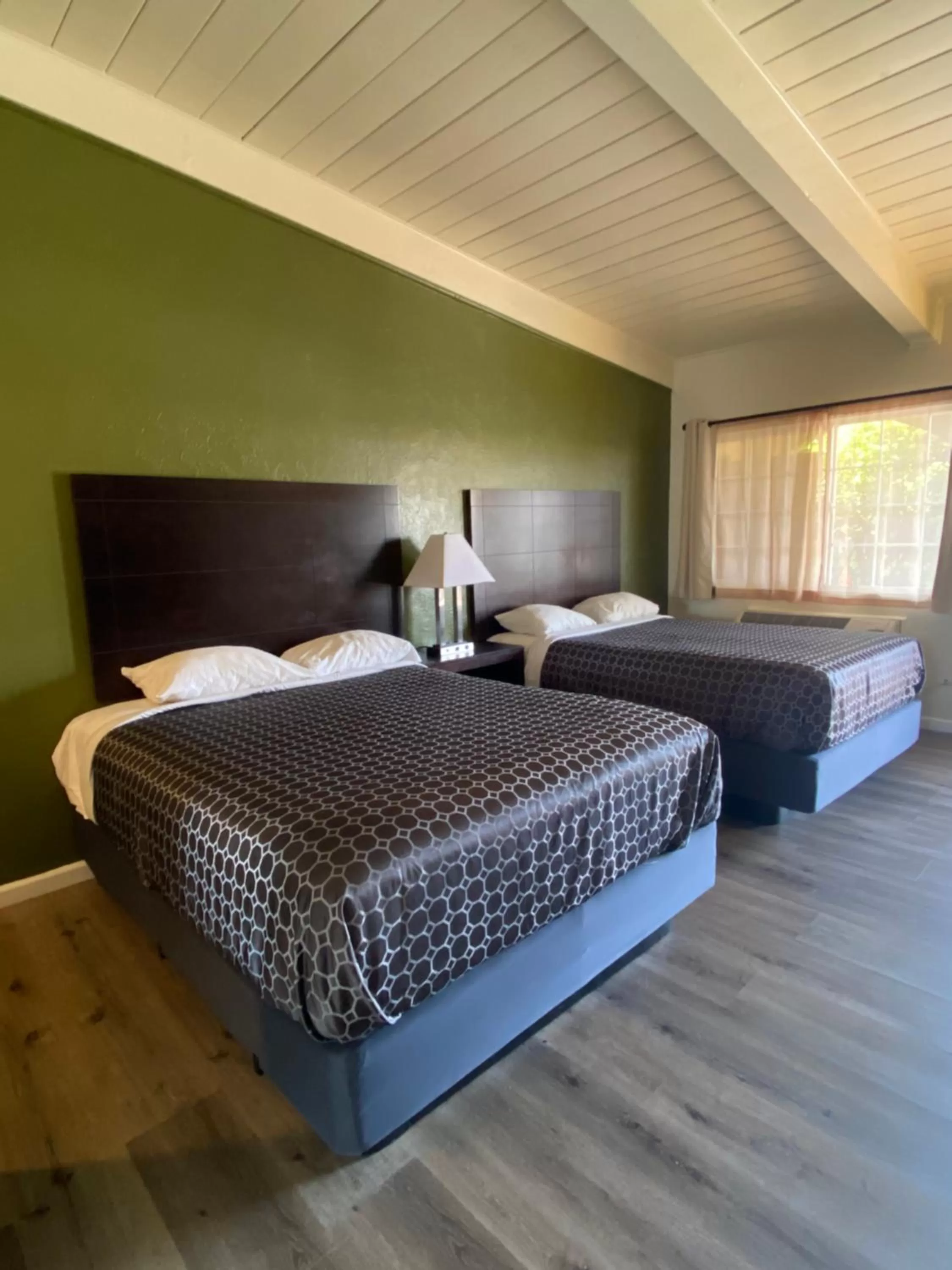 Queen Room with Two Queen Beds in Holiday Motel