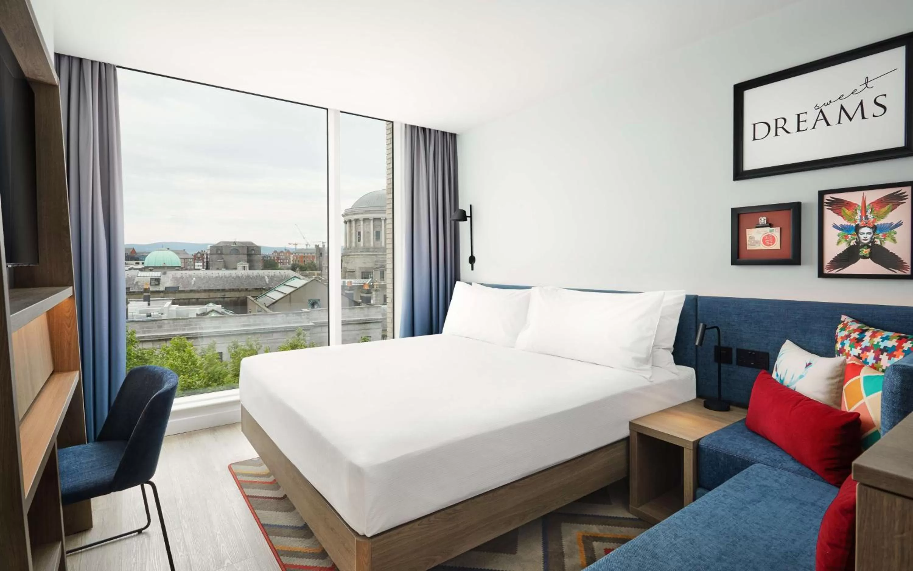 King Room with City View in Hampton By Hilton Dublin City Centre